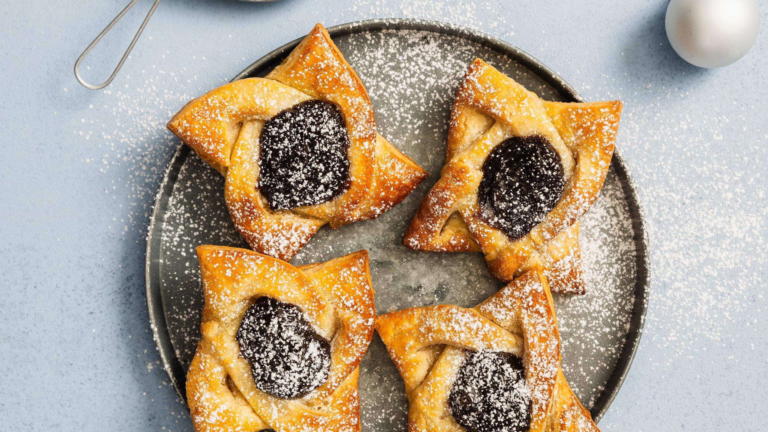 Gluteenittomat joulutortut – näin taittelet tavallista hauraammasta taikinasta kauniit timanttitortut helposti