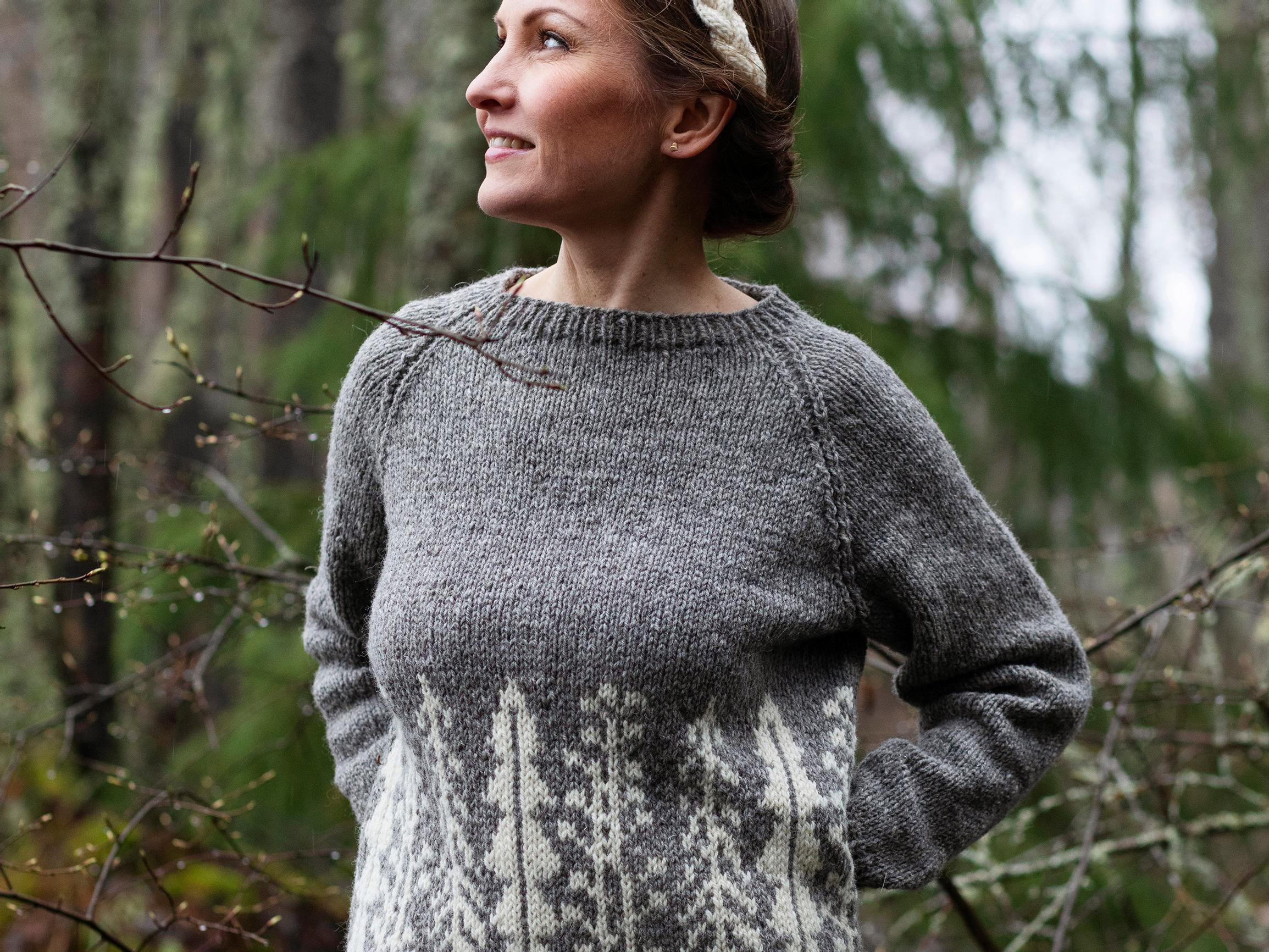 Metsä-villapaita hurmaa luontokuviolla – katso Strömsö-neuleesta tutun Lee Esselströmin ohje