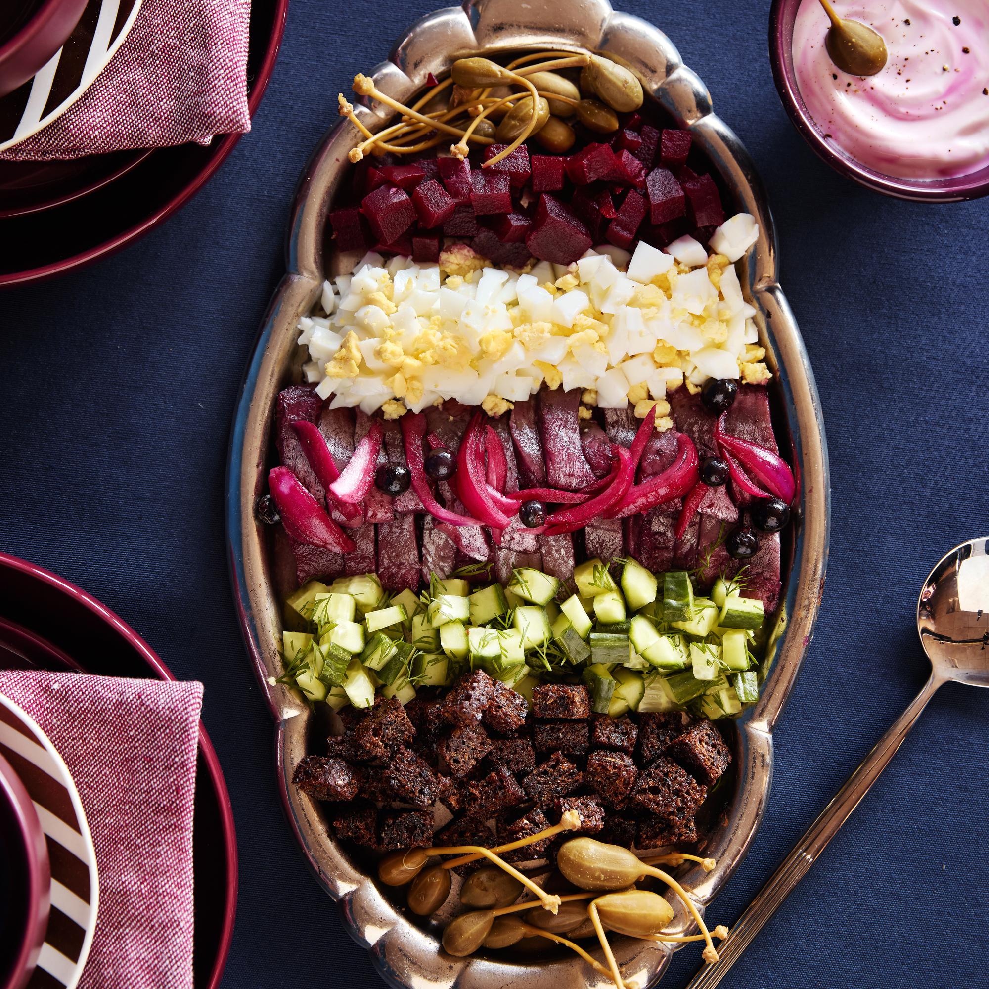 Sillivati mustaherukan sävyissä – kaunis ja herkullinen kalaruoka joulupöytään