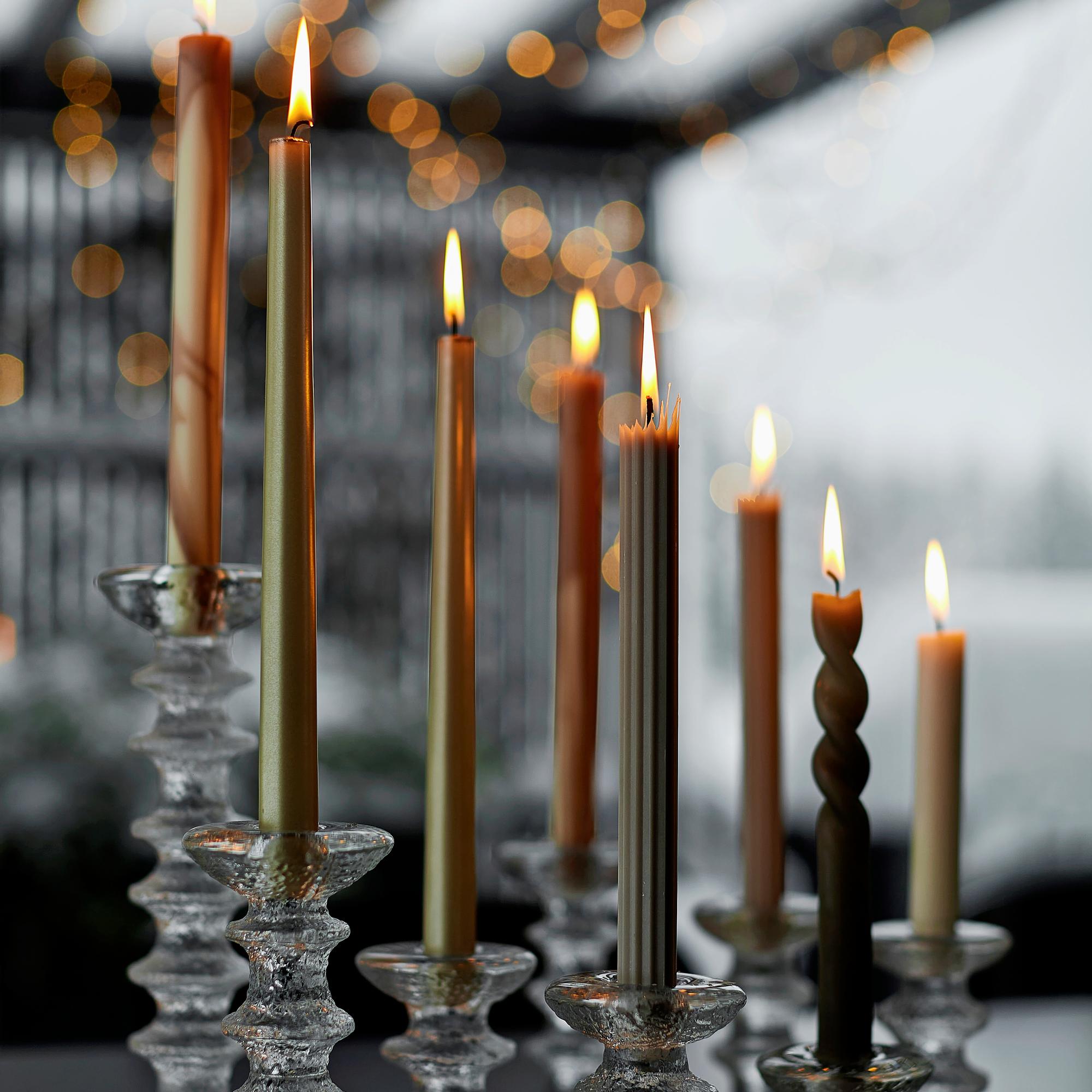 Tämä kikka toimii! Näin saat lasiset kynttilänjalat helposti puhtaiksi ja kirkkaiksi