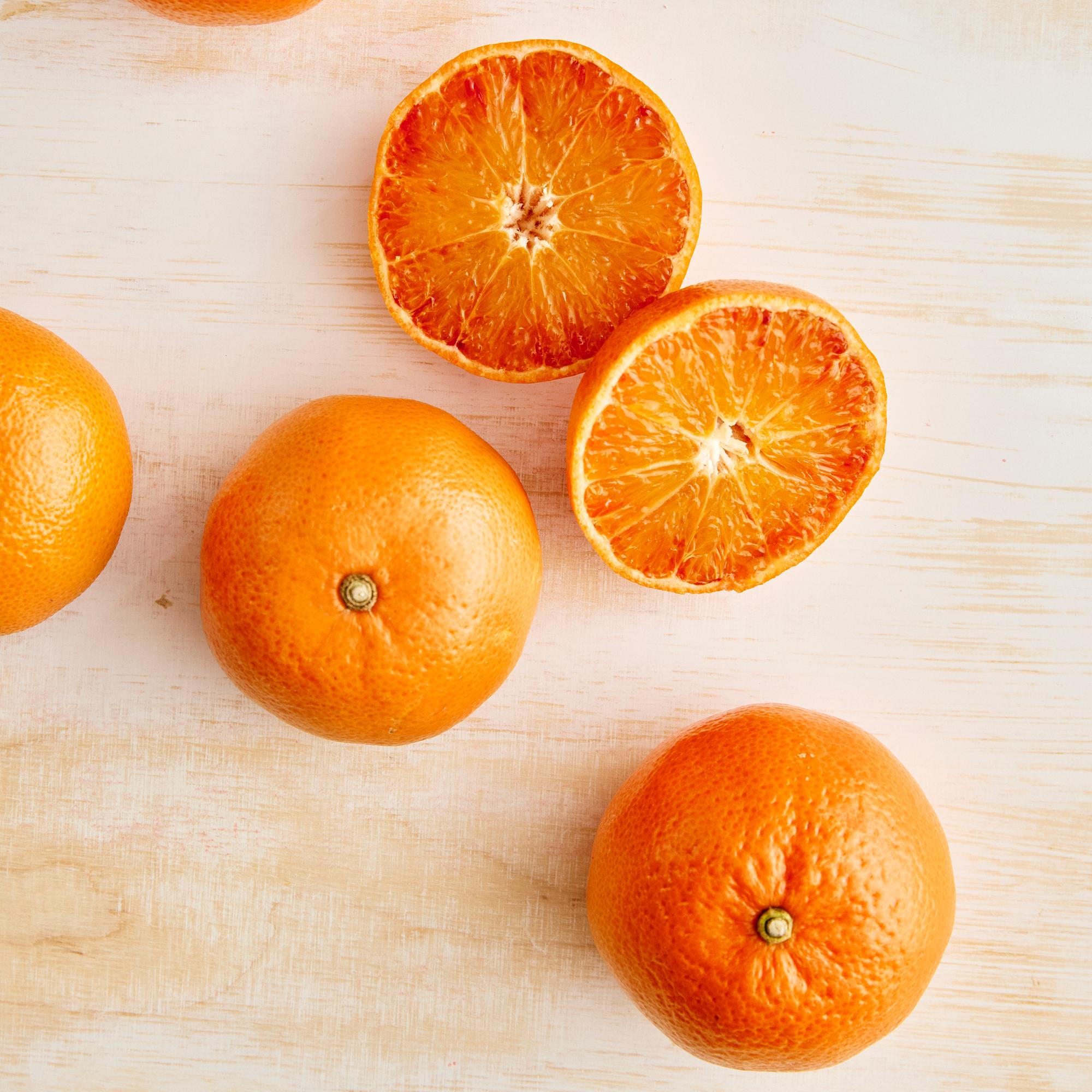 Sesonkiherkku vailla vertaa! Listasimme 3 syytä rakastua veriappelsiiniin