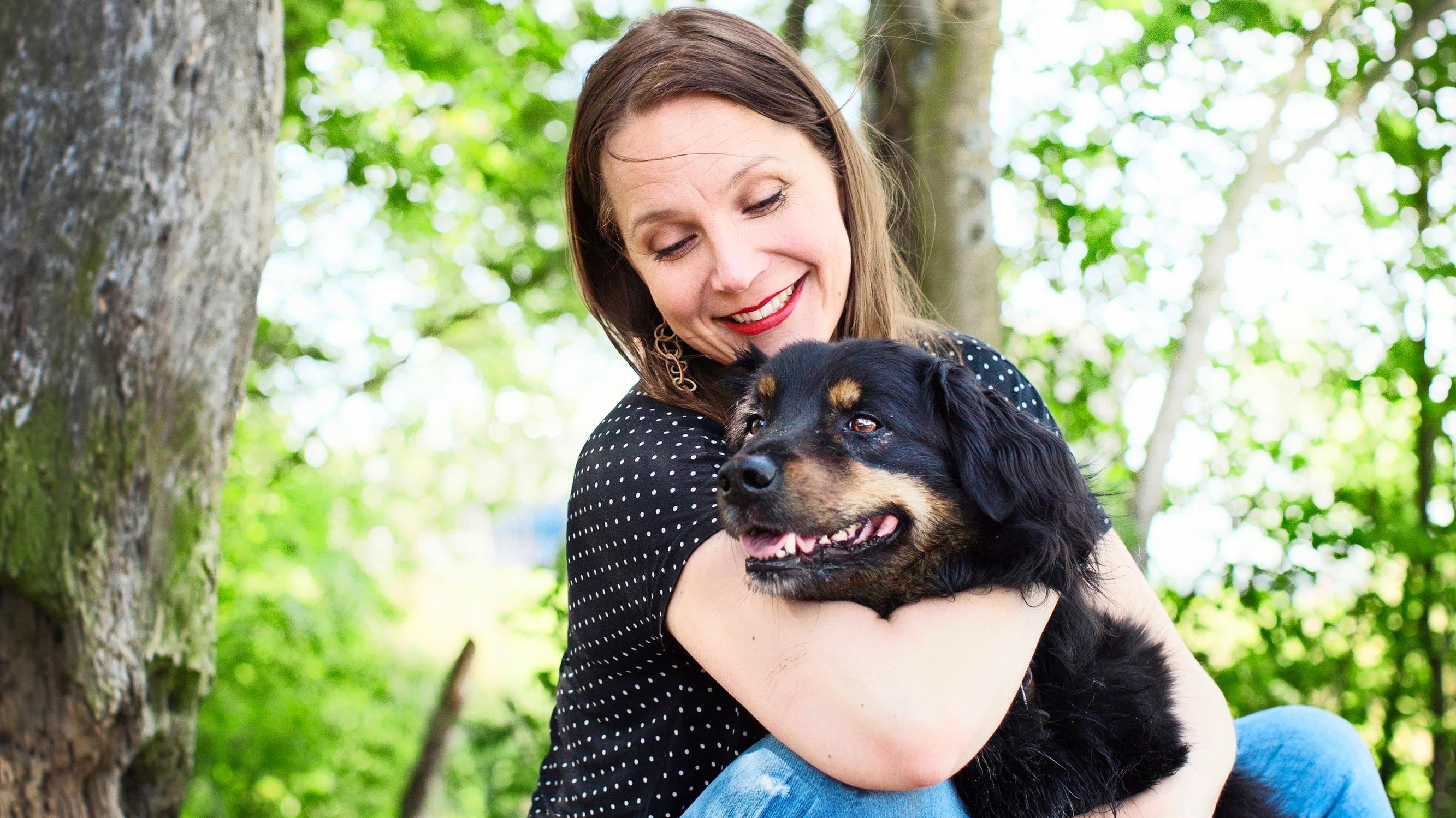 Niina Lahtinen oppi, ettei aina kannata sanoa kyllä ja oivalsi keinon, jolla jännitys helpottaa: ”Häpeämällä siitä selviää”