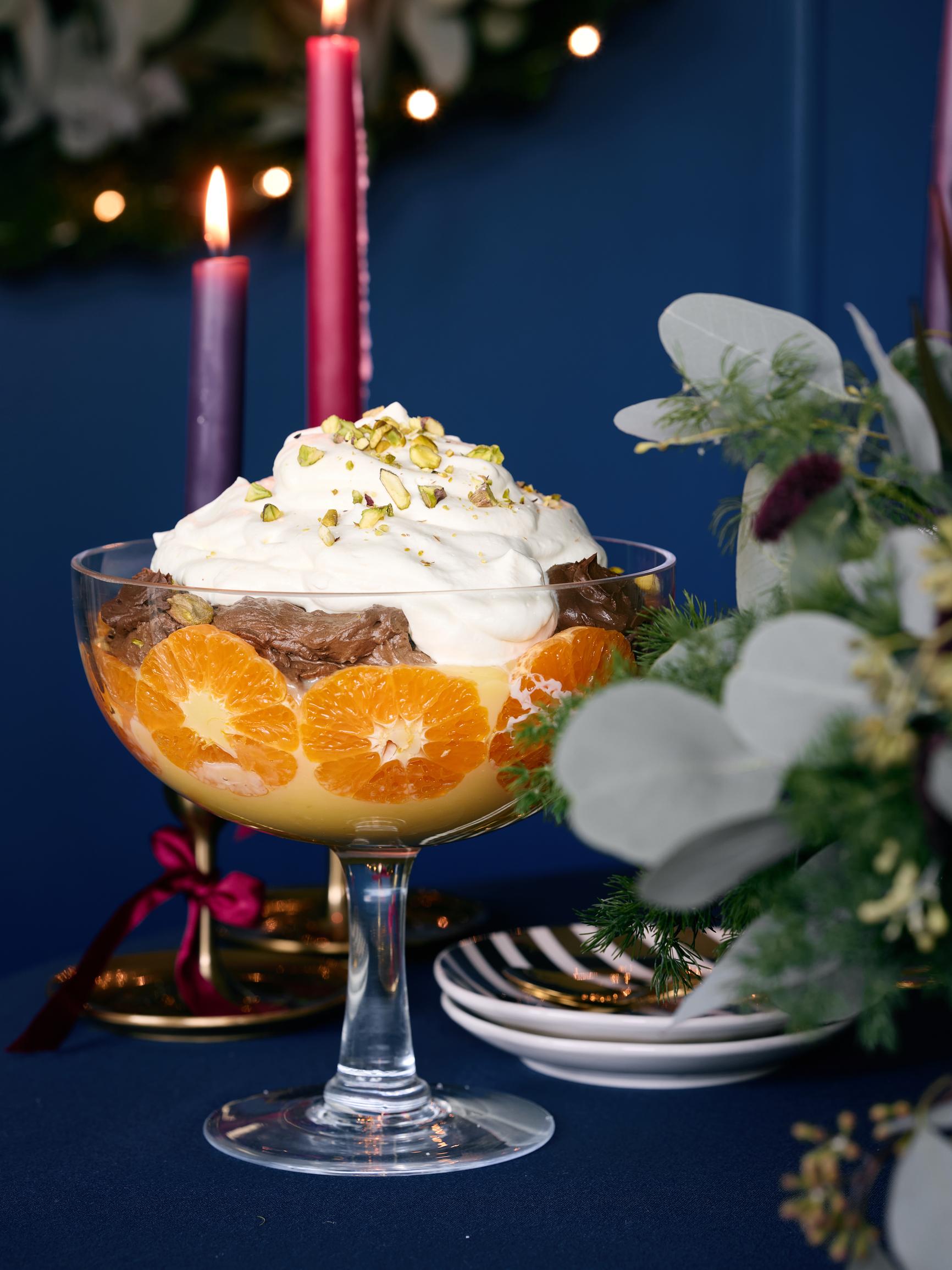 Klementiini-suklaatrifle – kerroksittain raikkautta, samettista suklaata ja kermaista pehmeyttä