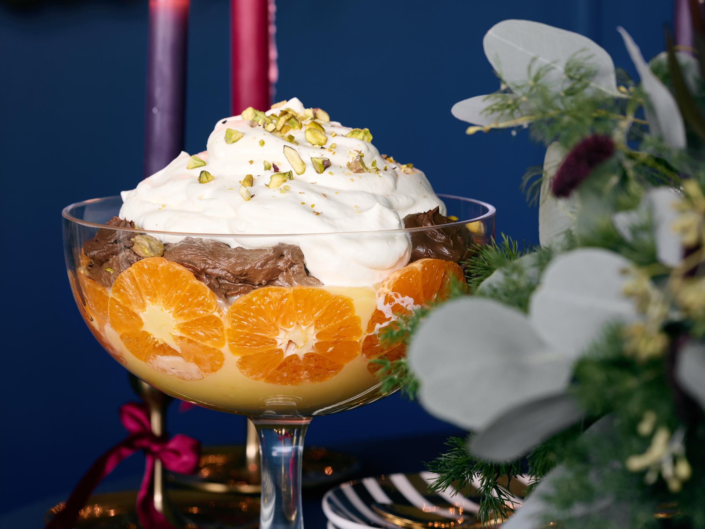 Klementiini-suklaatrifle – kerroksittain raikkautta, samettista suklaata ja kermaista pehmeyttä