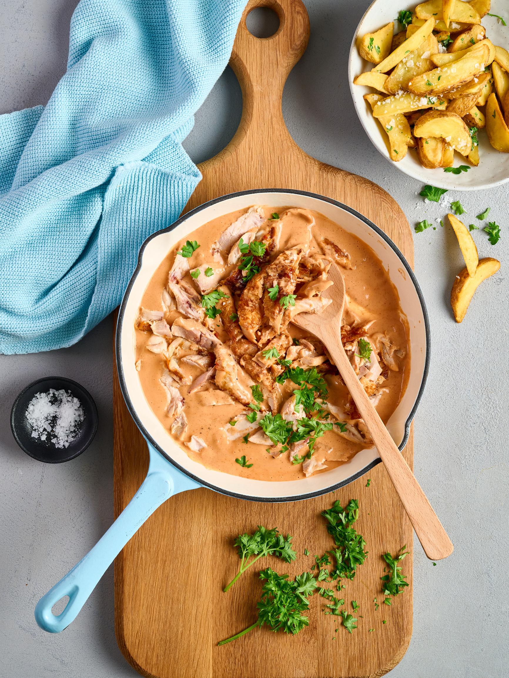 Kahden koiven kanakastike – nerokas arkiruoka valmistuu vartissa mehevistä grillikoivista 