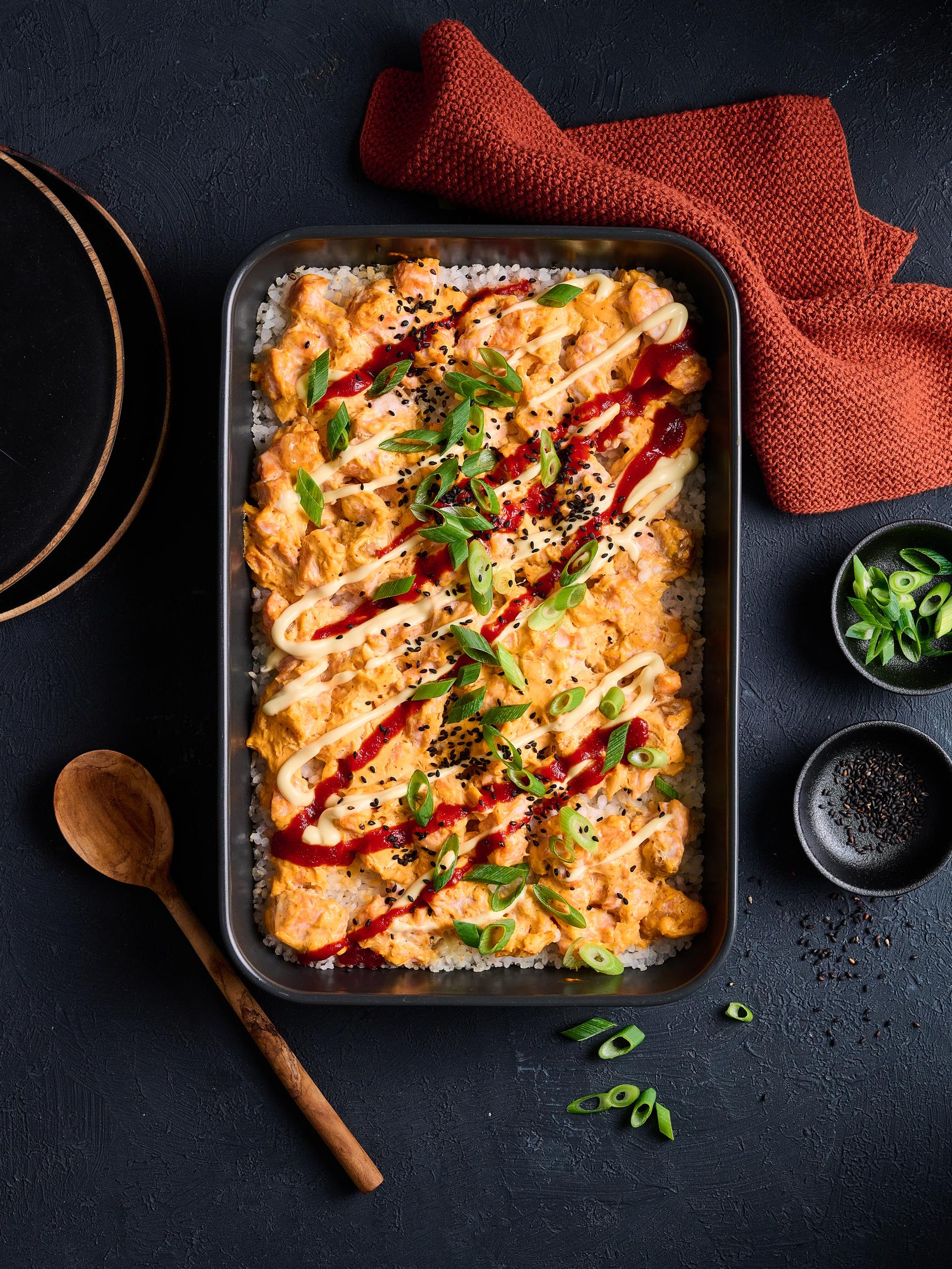 Lämmin sushivuoka – helppo uunisushi vaatii vain vartin valmistelua