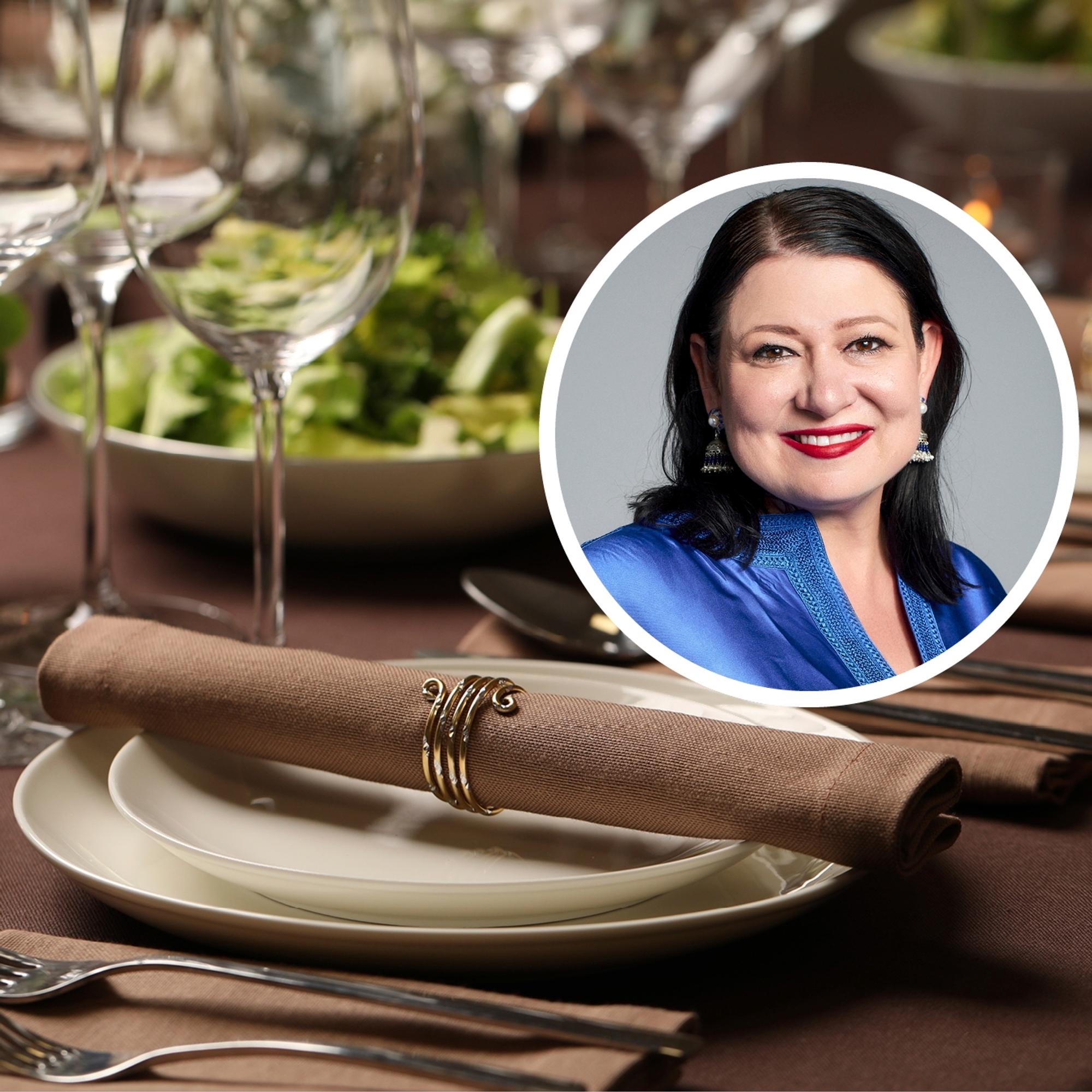 Saako ravintolassa syödä lippis päässä – entä voiko pöydässä somettaa? Tapaseuran puheenjohtaja pohtii, osaammeko käyttäytyä ravintolassa