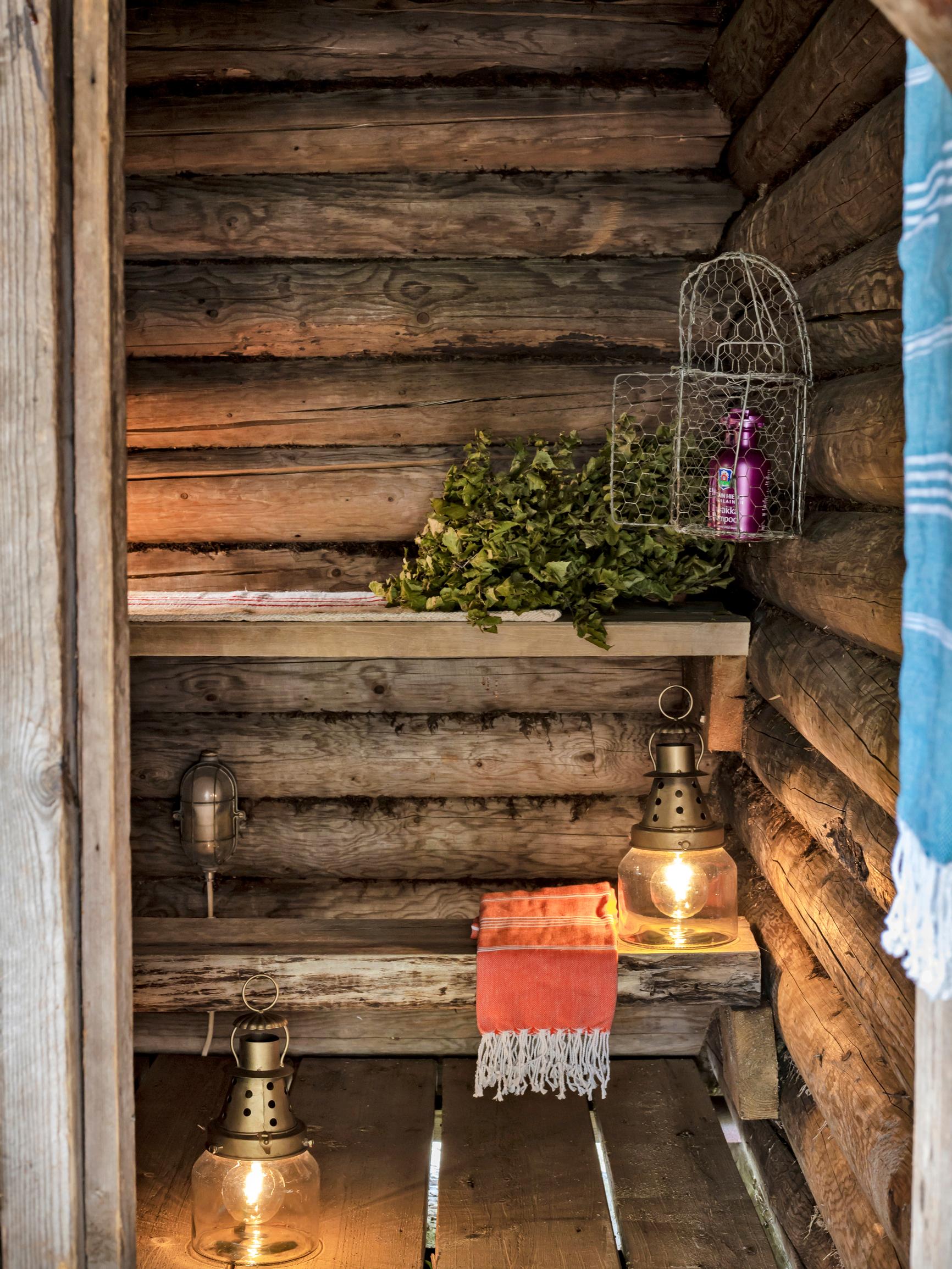 ”Minua on kosittu saunassa keskellä yötä” – lukijat jakavat yllättävät saunamuistonsa!