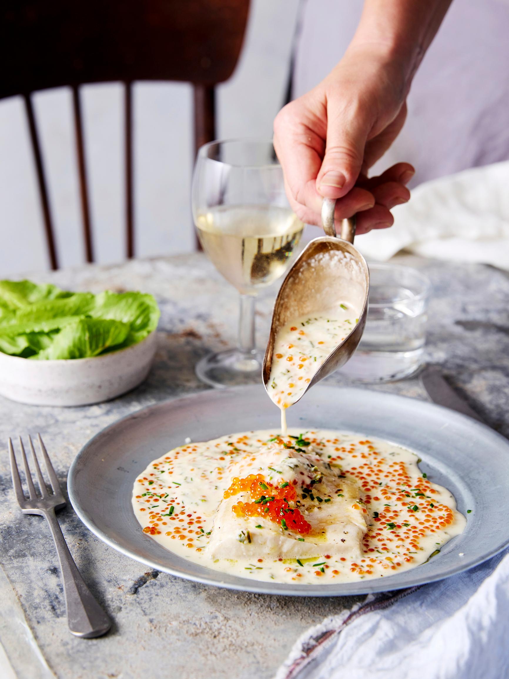 Ravintolatason mätikastike – kalan kanssa tarjottava herkkukastike on yllättävän helppo valmistaa