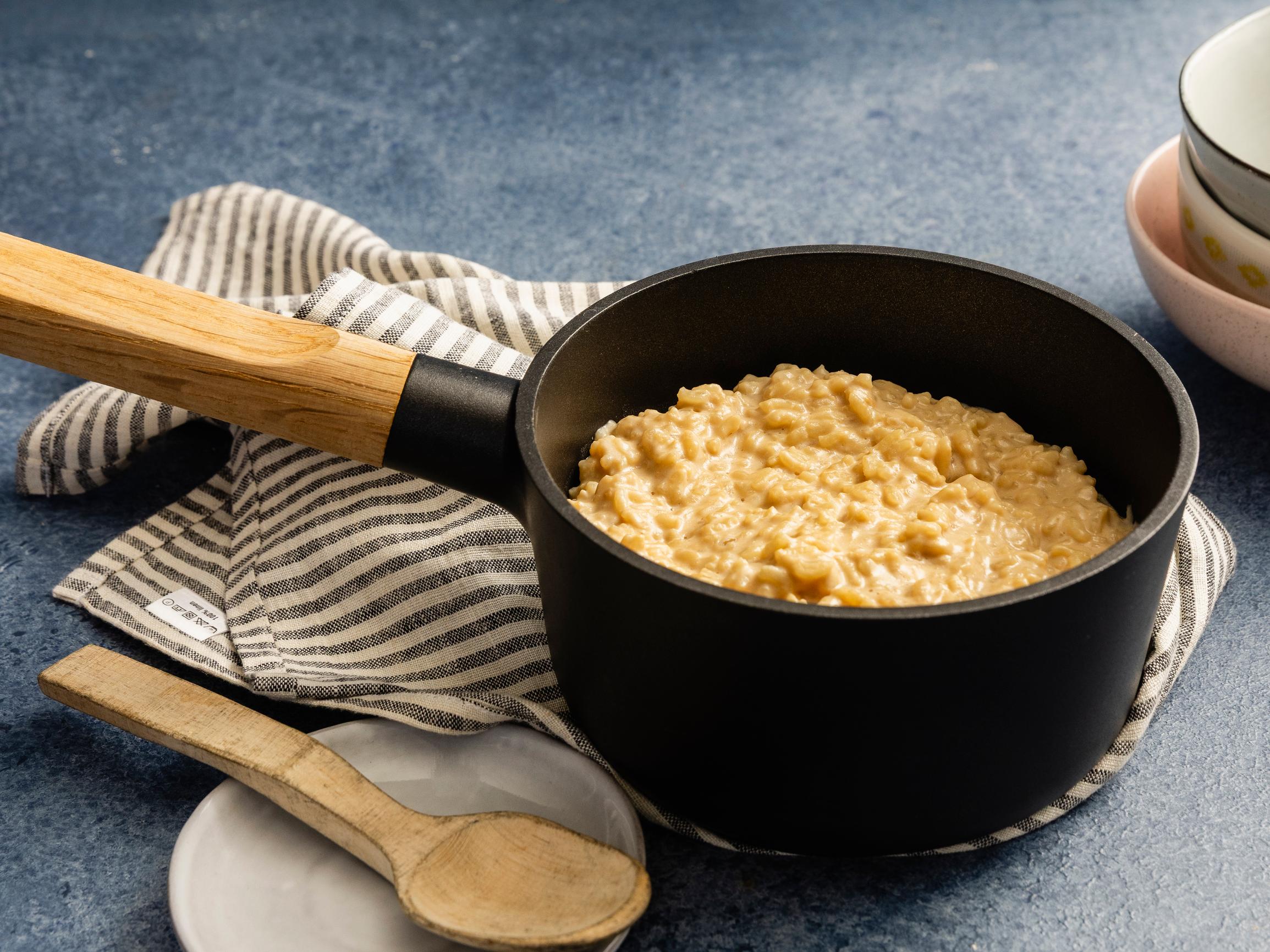 Riisipuuro kauramaitoon – täyteläinen joulupuuro onnistuu helposti vegaanisena