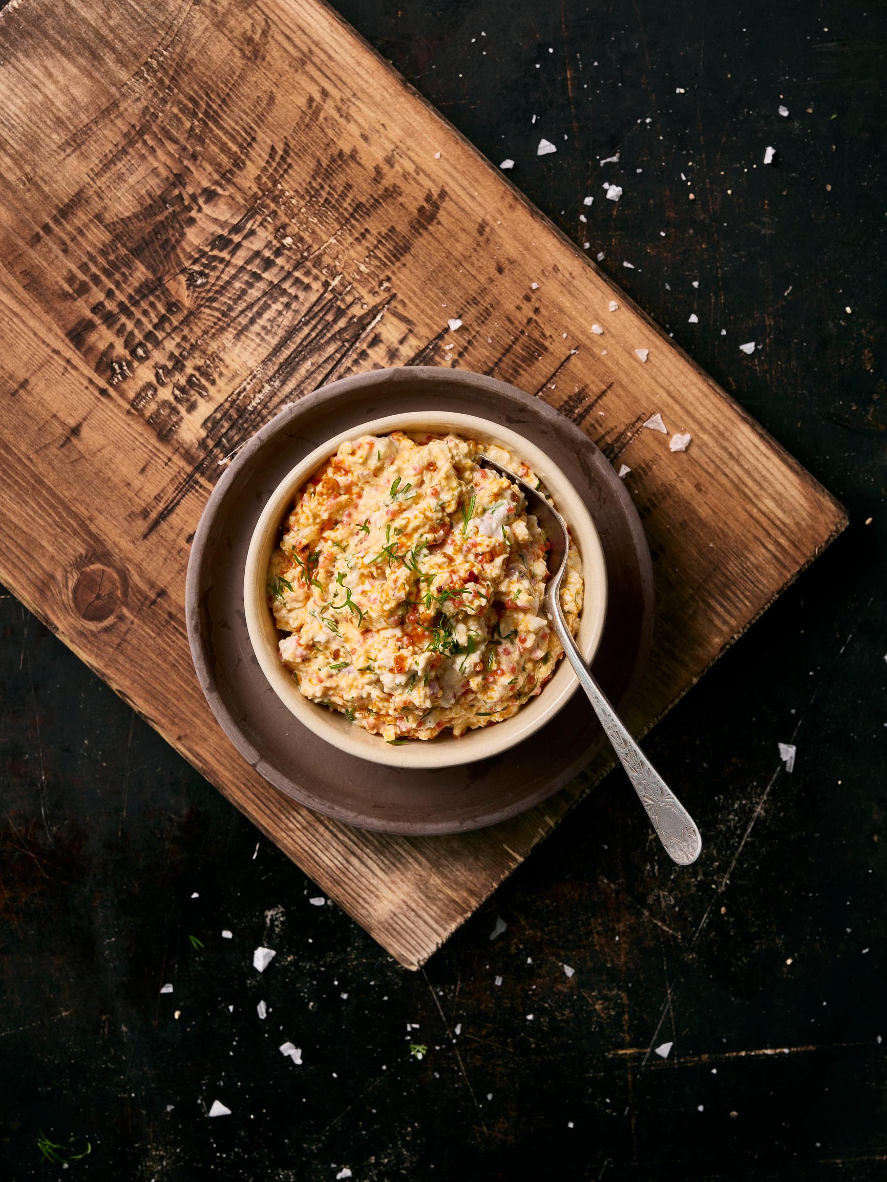 Tofuskagen rapealla chilillä – savutofusta valmistettu tahna maustetaan nyt uudella tavalla!