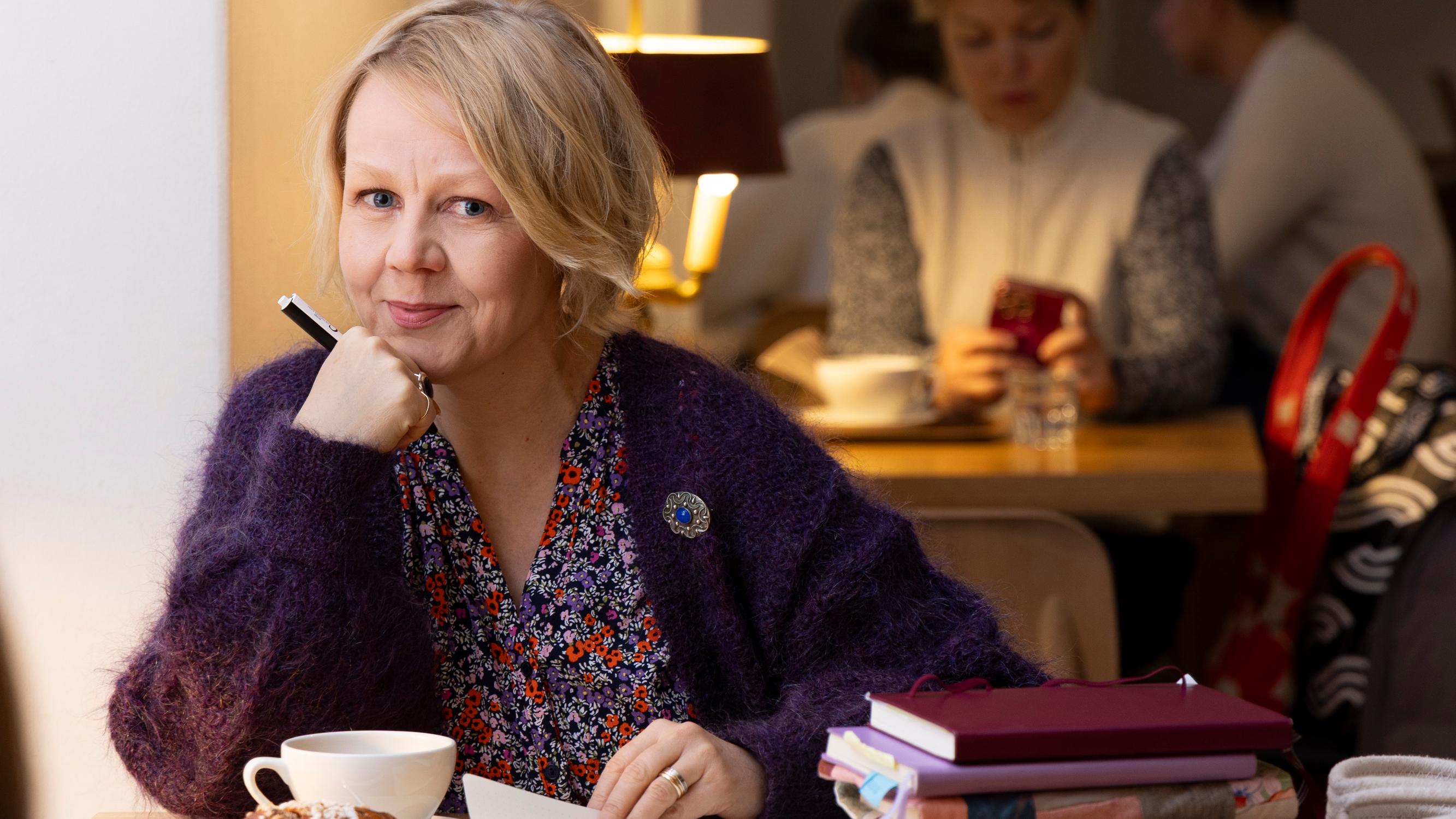 Mistä apua eroon ja muihin vaikeisiin tilanteisiin? Minna keksi helpon keinon, johon tarvitaan vain kynä ja paperia