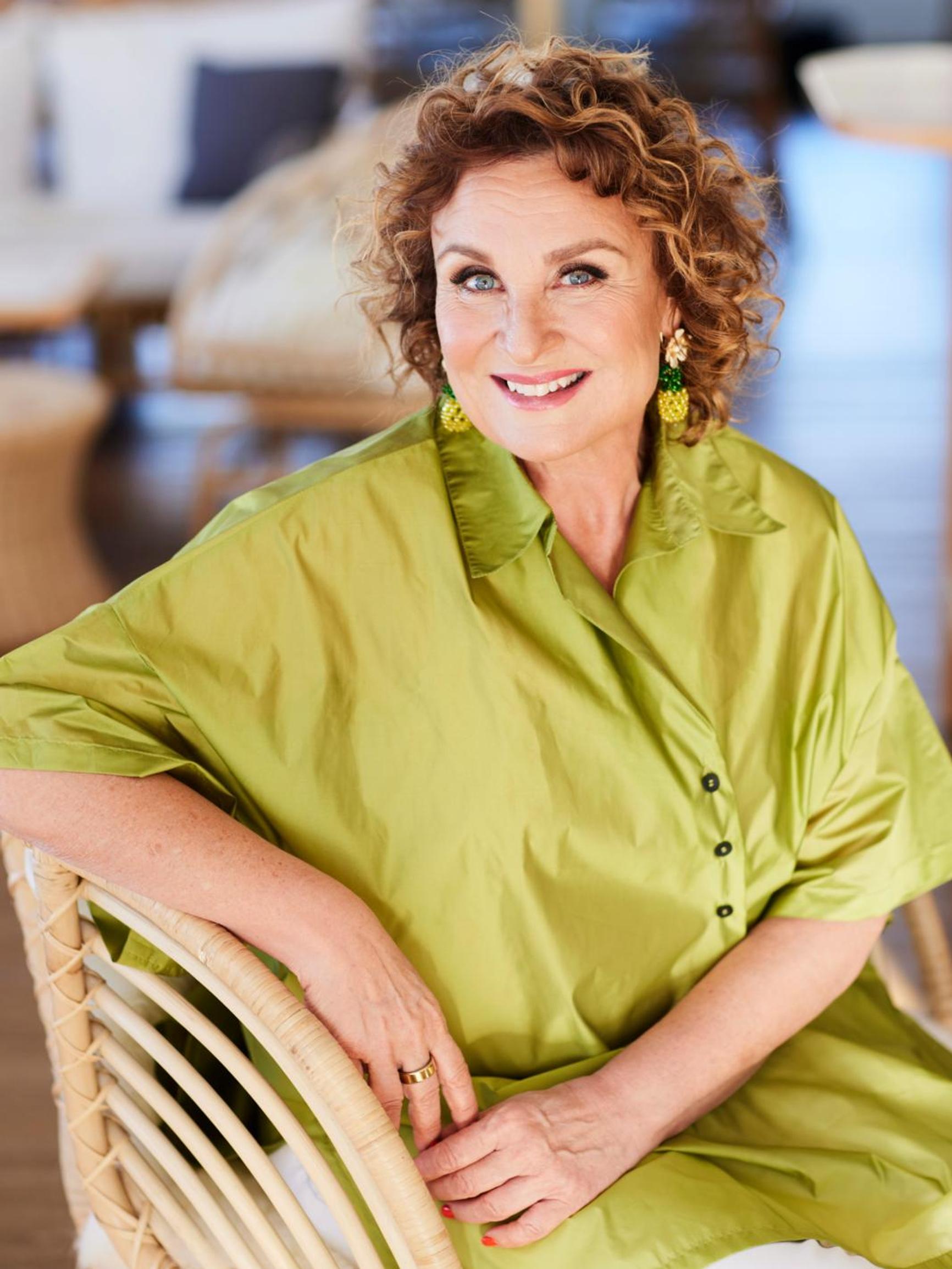 Hanna Sumari ratkaisi tursuvien vaatekaappien ongelman: ”Olen mahduttaja, ja se on supervoimani”