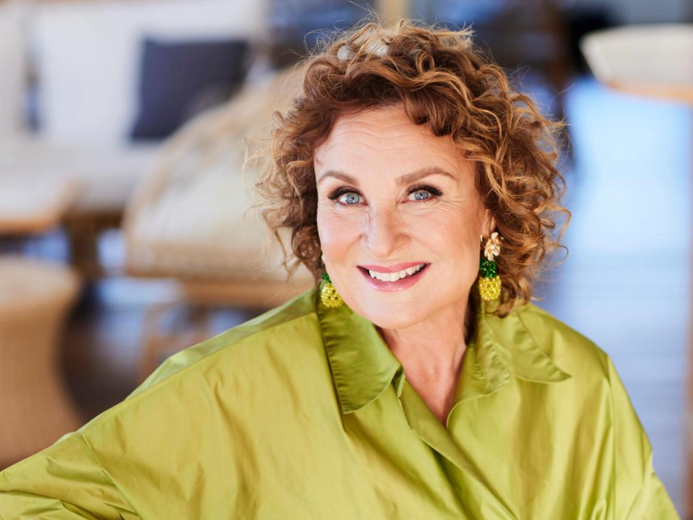 Hanna Sumari ratkaisi tursuvien vaatekaappien ongelman: ”Olen mahduttaja, ja se on supervoimani”