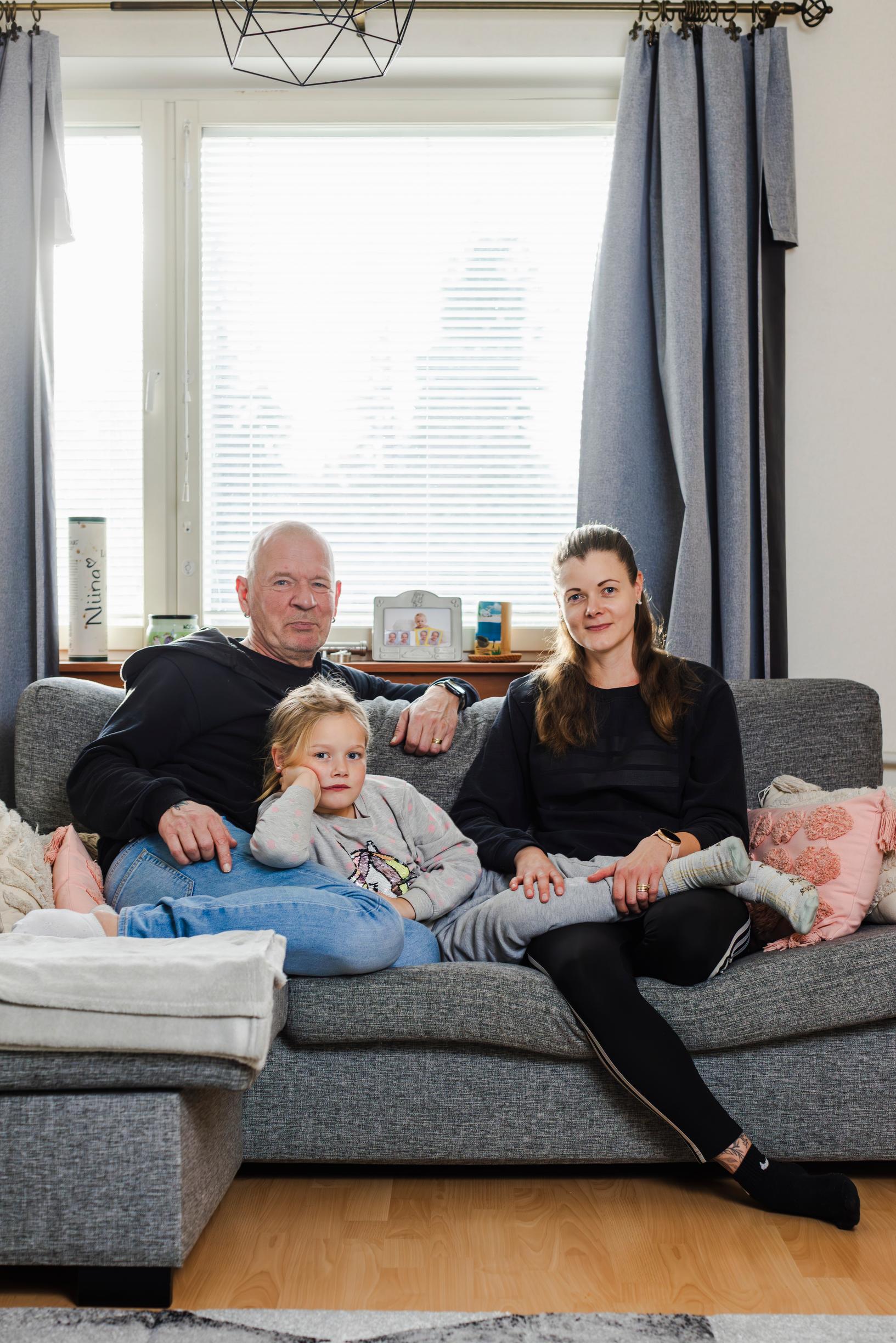 Hoitoalalla työskentelevät Niina ja Hannu keksivät, miten säästää jopa 2000 euroa kuukaudessa – ”Yllättävän helppoa”, he sanovat