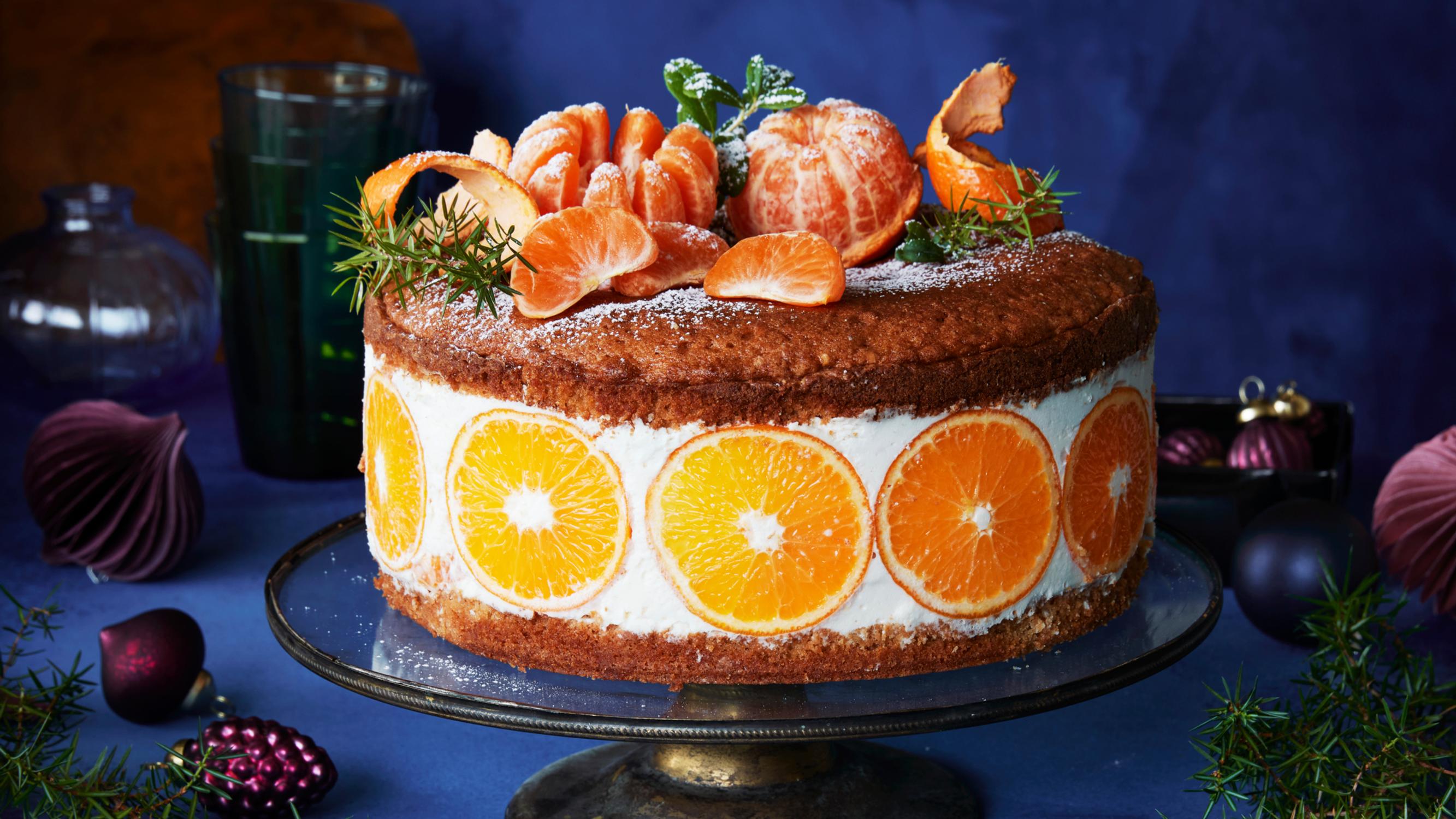 Mandariinikakku on talven juhlien upein leivonnainen – ihanan maun salaisuus piilee mascarponessa 