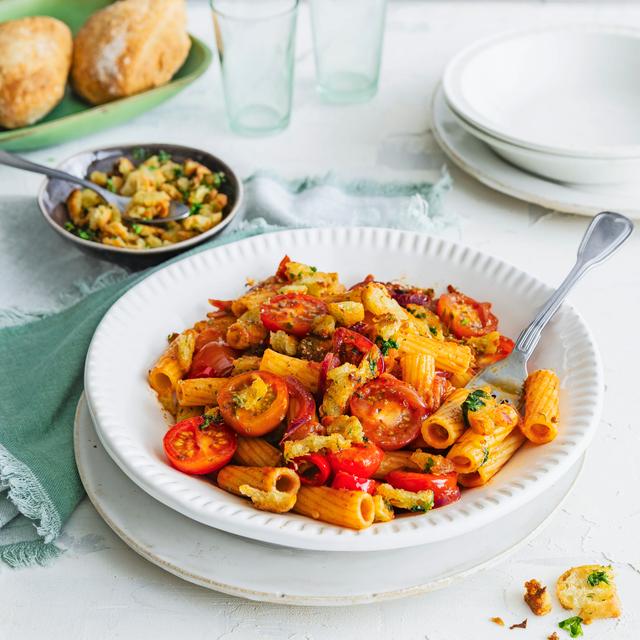 Nopea tomaattipasta − katso ohje: | Kotivinkki