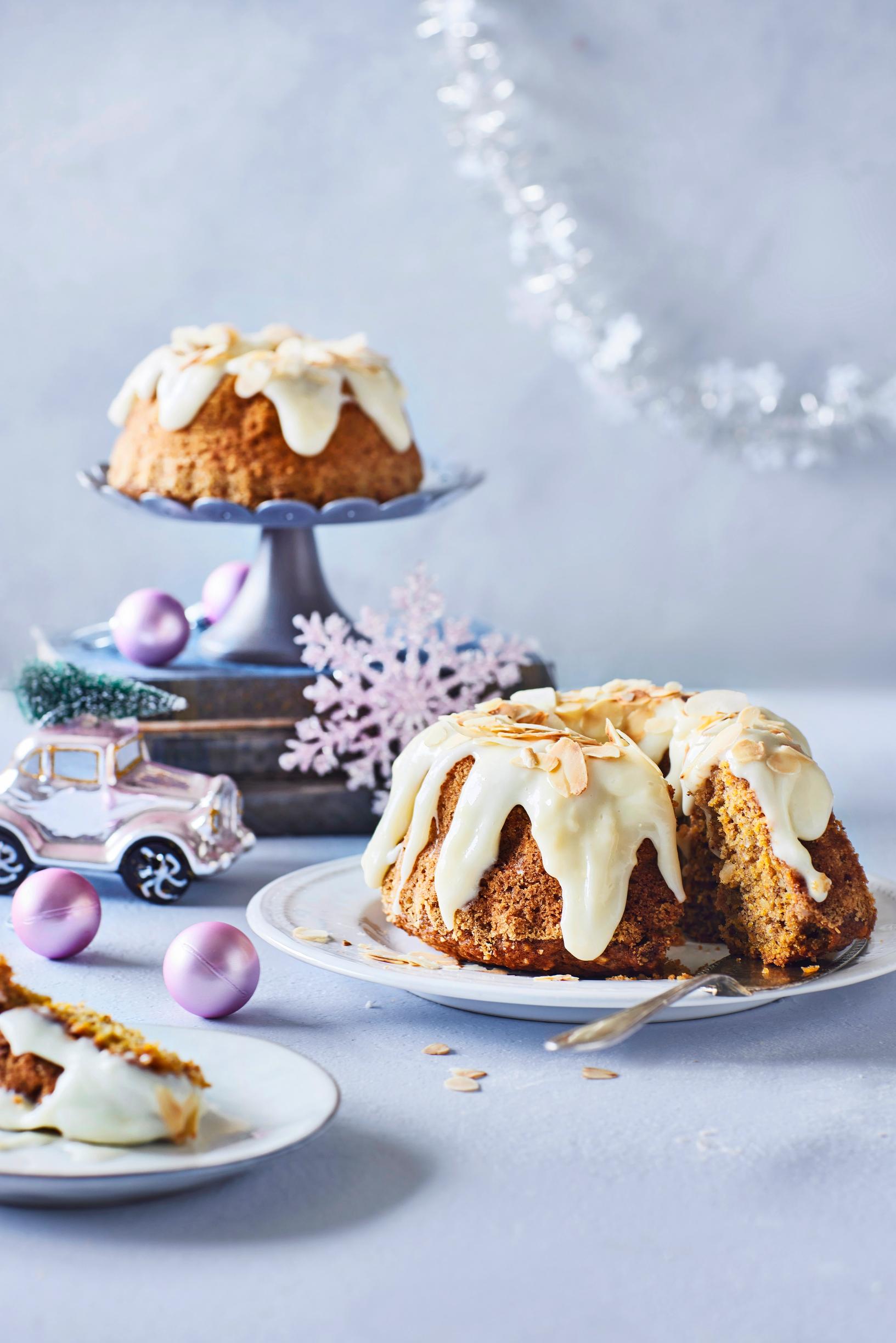 Manteli-porkkanakakku