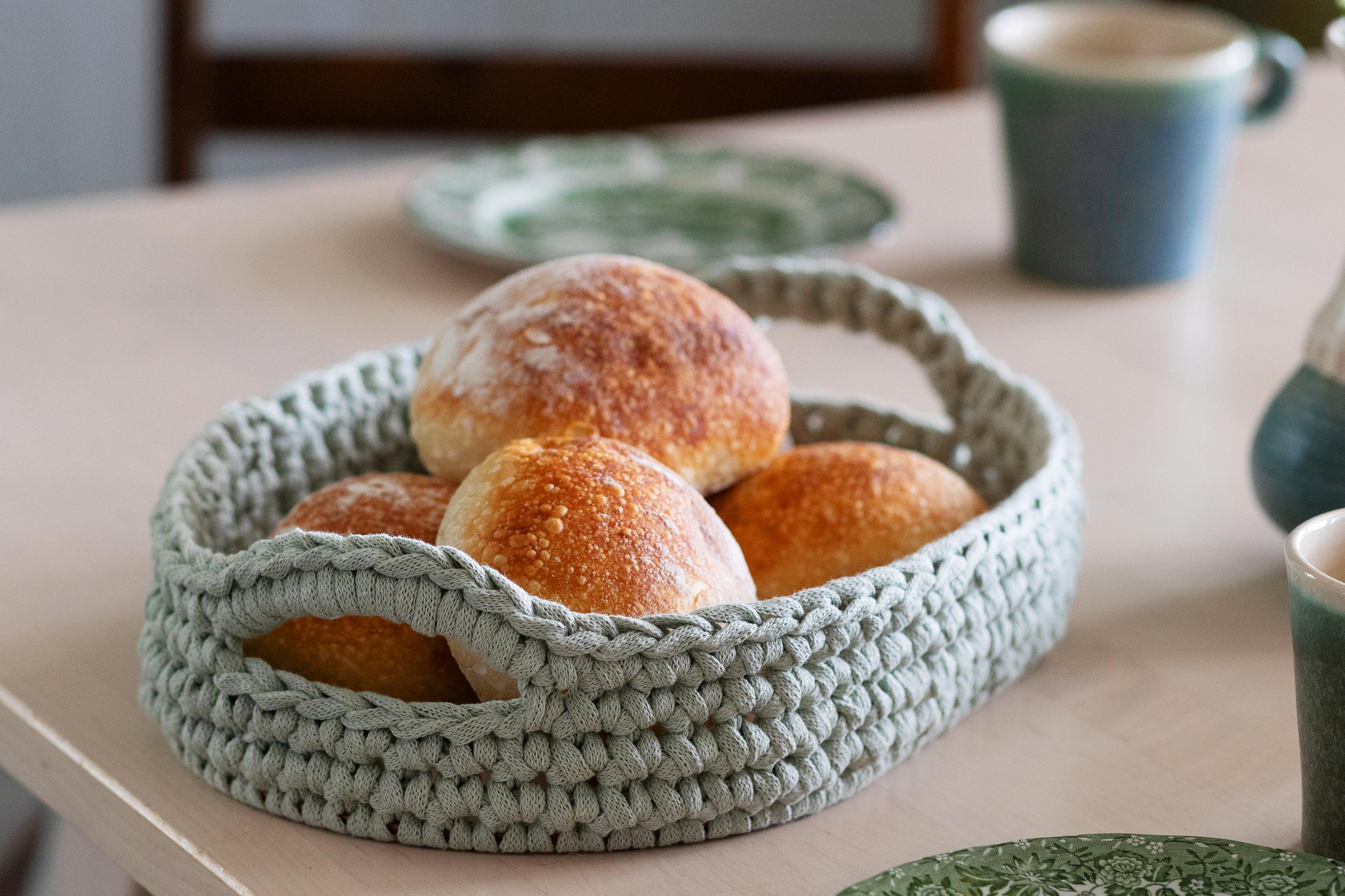 Virkattu leipäkori on helppo yhden illan projekti – katso Lee Esselströmin ohje