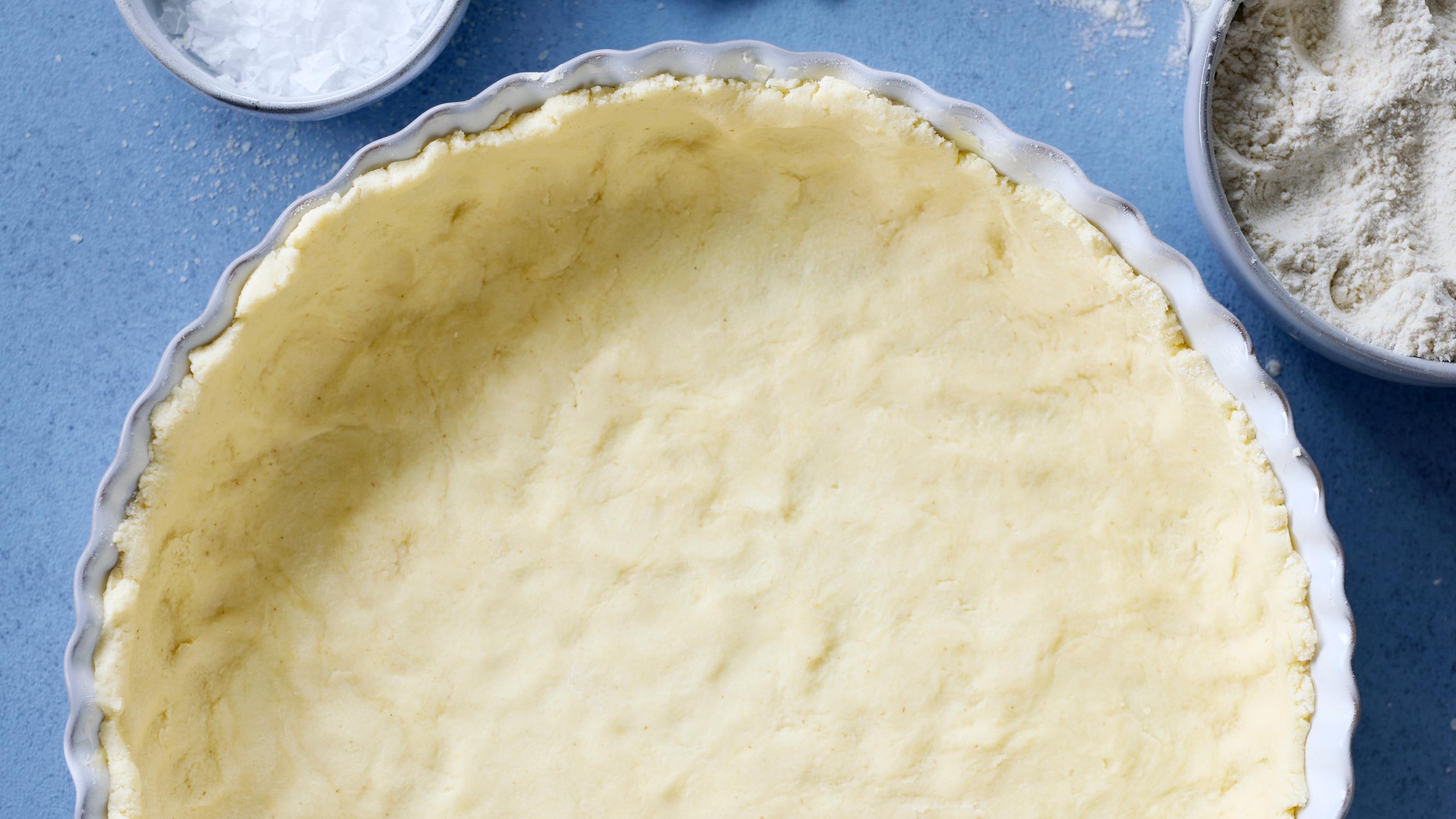 Gluteeniton piirakkapohja – perunahiutaleet antavat taikinalle erinomaisen rakenteen