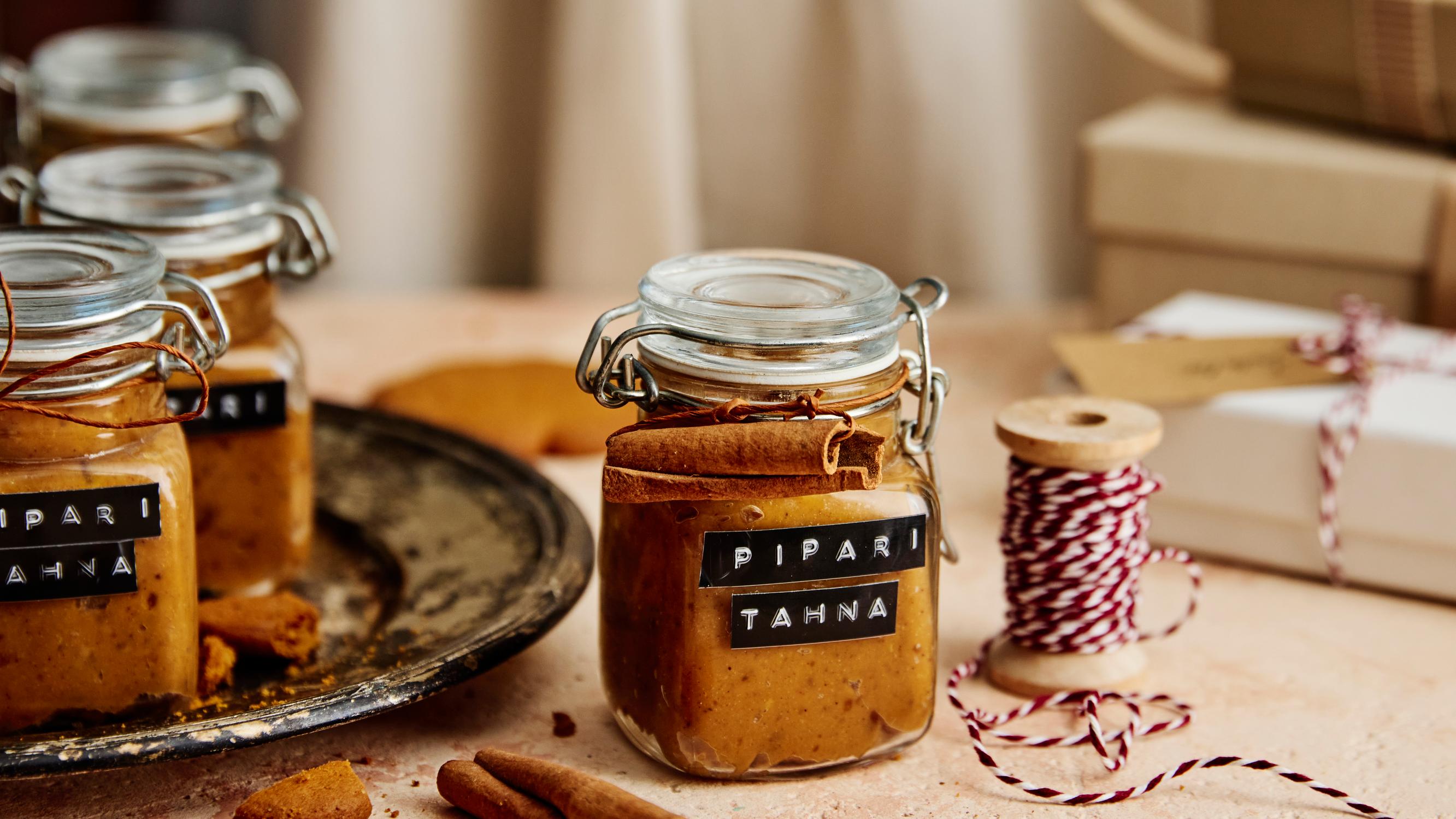 Piparitahna – muutamasta raaka-aineesta syntyy överin ihana  keksitahna