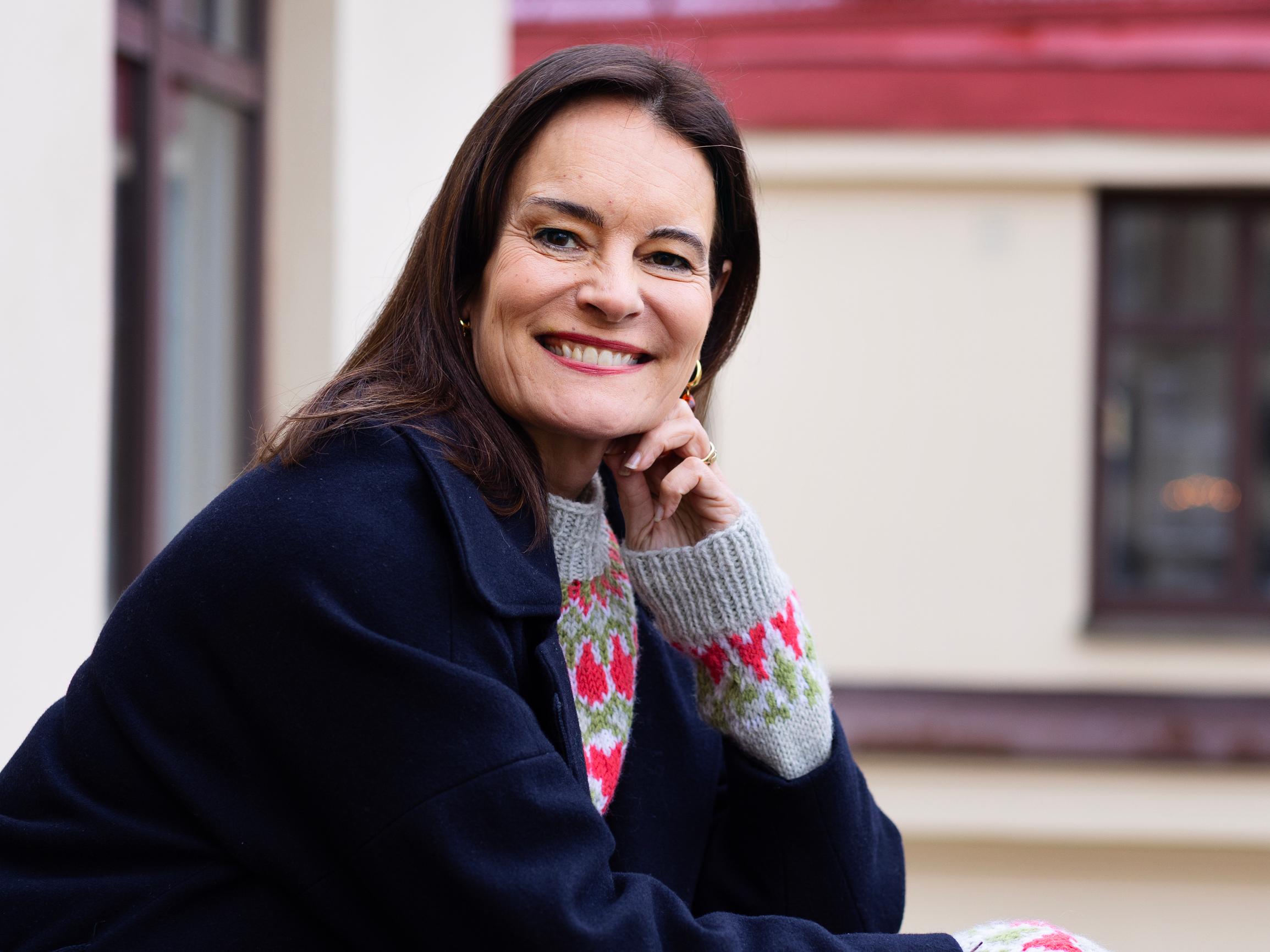 Kuulun rupattelijoiden heimoon, ja meillä on Suomessa vaikeaa – puhun tarjoilijoiden, koirien, vanhusten ja kaupan kassojen kanssa