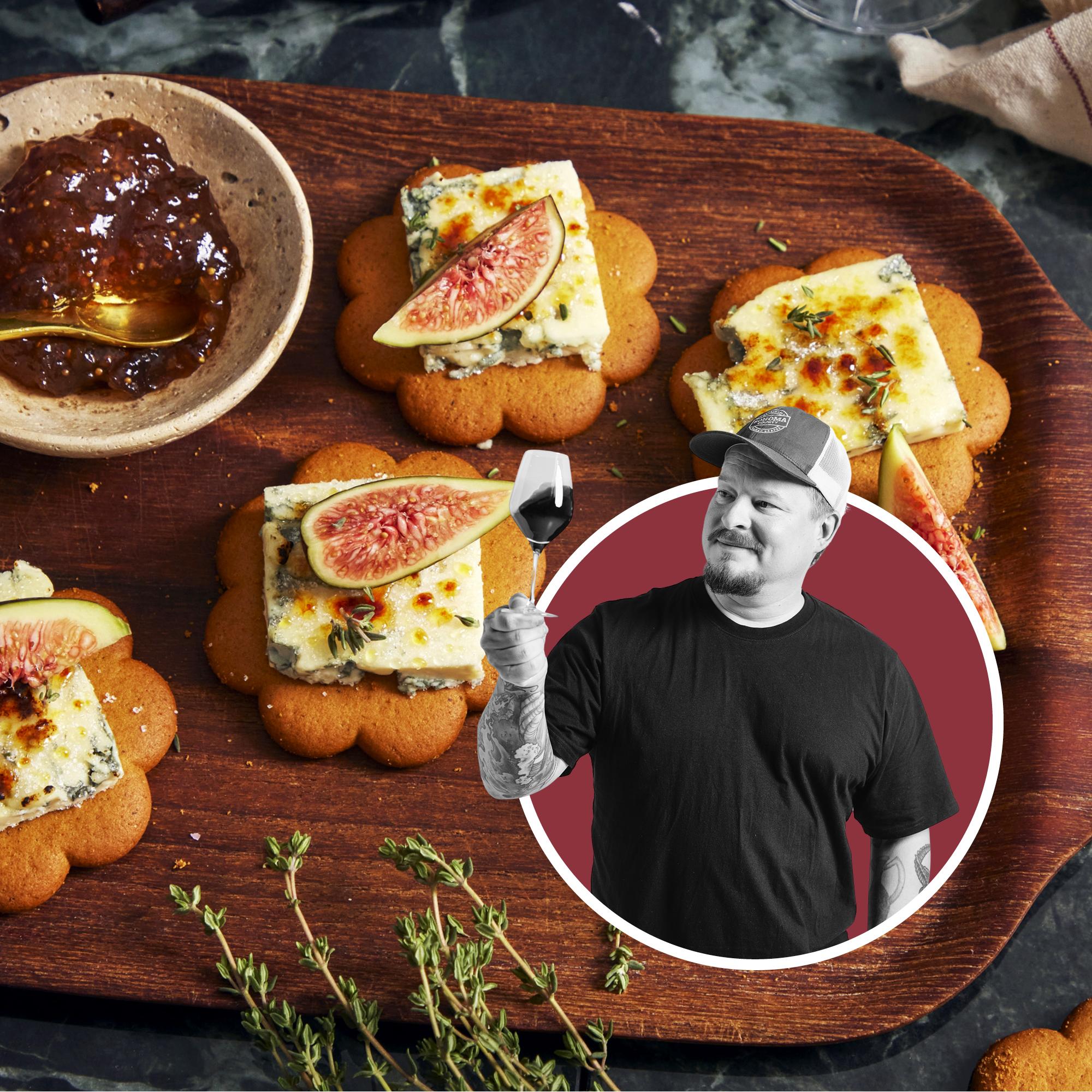 Sama viini sopii taatelikakulle, suklaalle ja juustoille – katso viiniasiantuntijan suositus joulun jälkiruoille