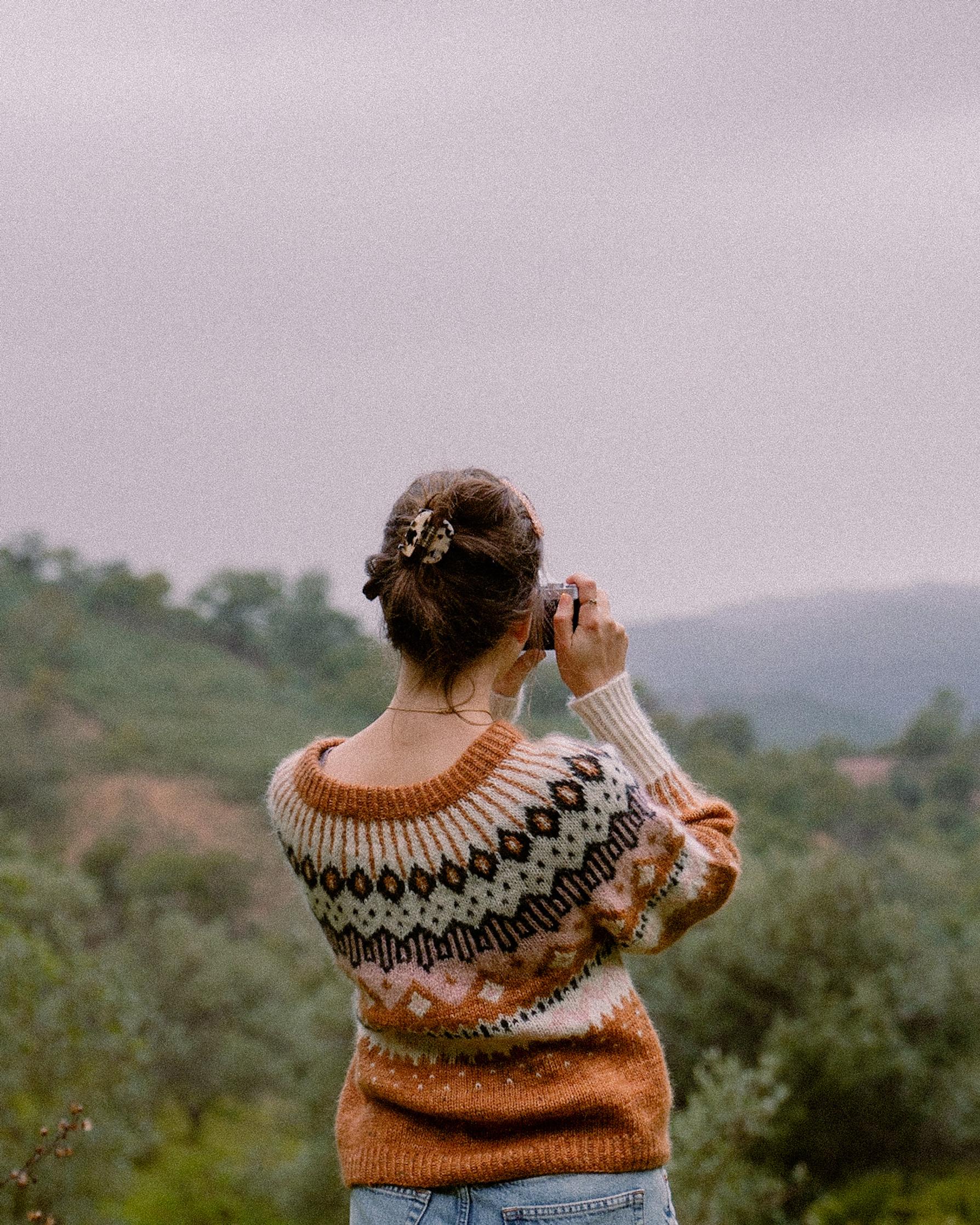 Kutovakikan Dirty Caramel Sweater