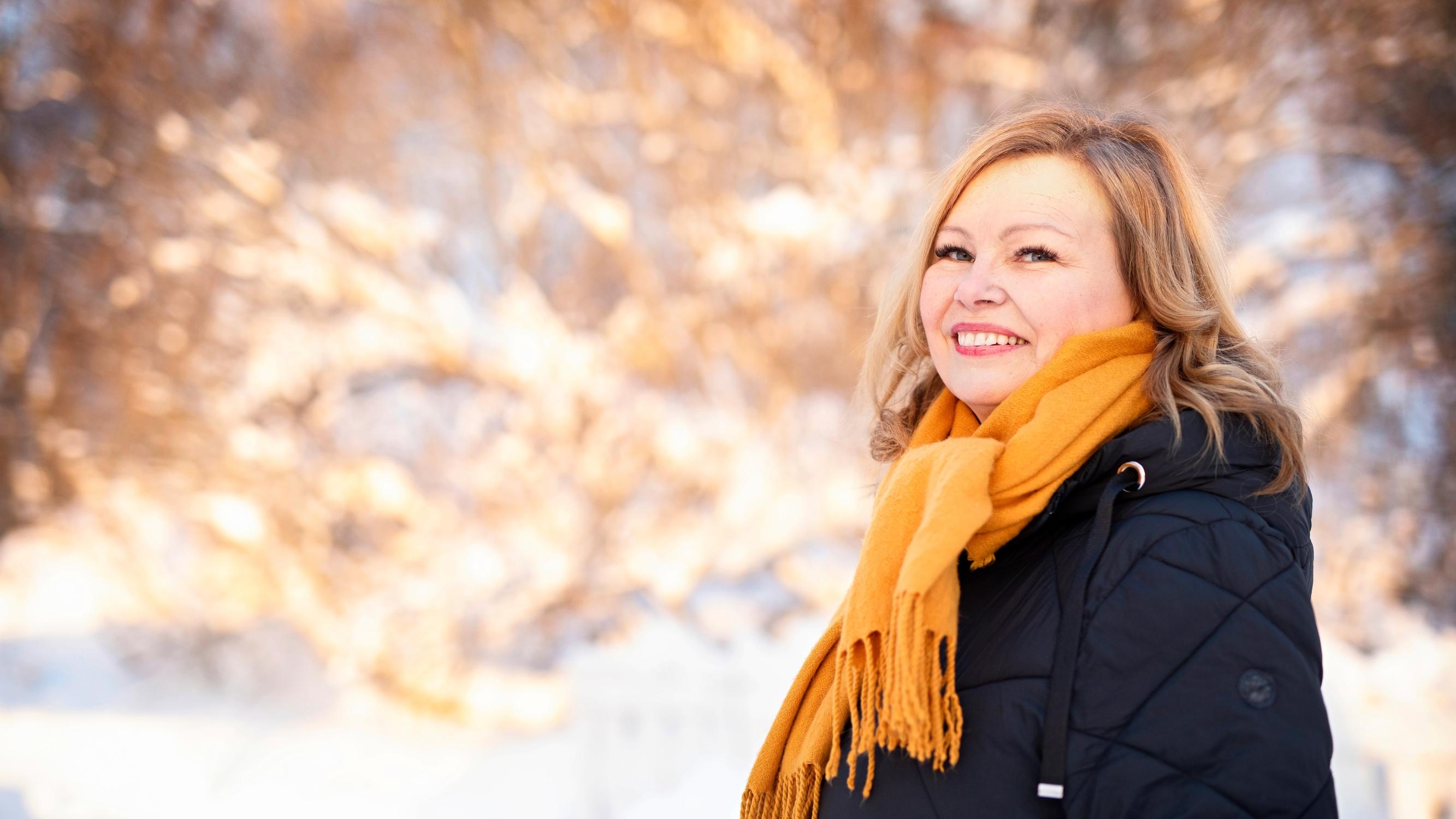 Rebekka Härkönen huolehti lapsena viidestä sisaruksestaan: ”Minun oli suojeltava pienempiä”