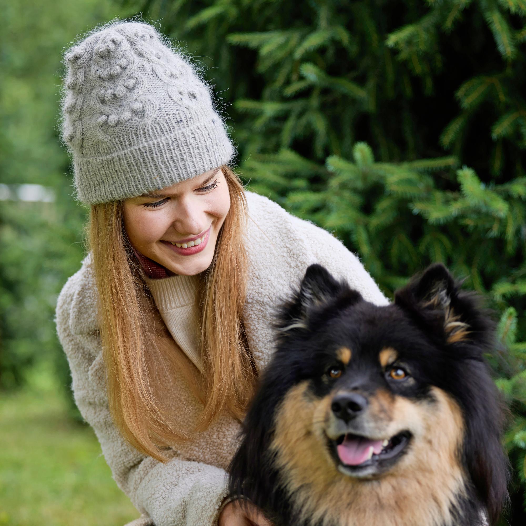 Pipo kuin kruunu! Neulo upea pipo, jossa on koristeellinen palmikkokuvio