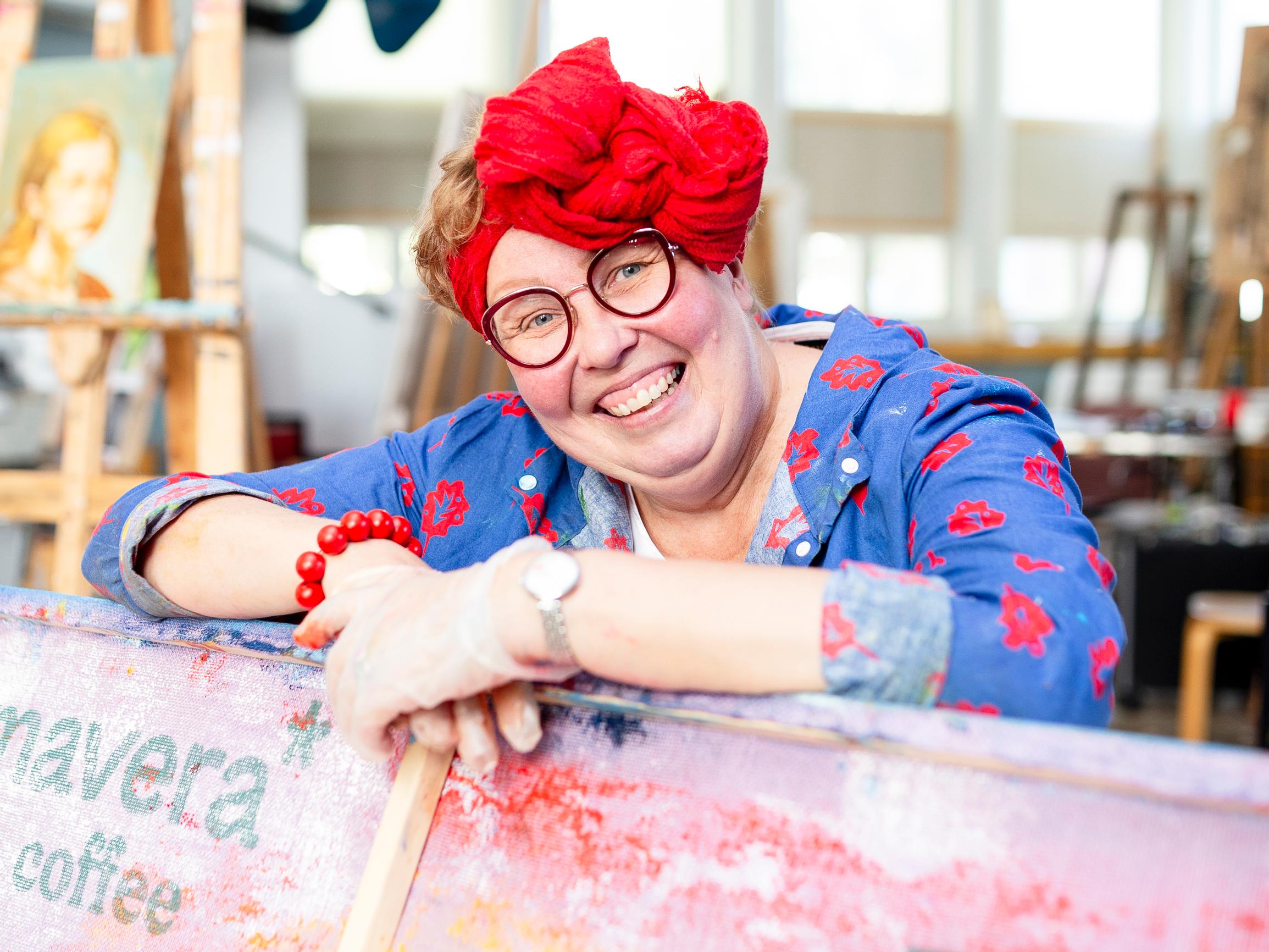 Maarit väsyi hoitotyöhön: ”Lähdin 55-vuotiaana opiskelemaan taidetta”