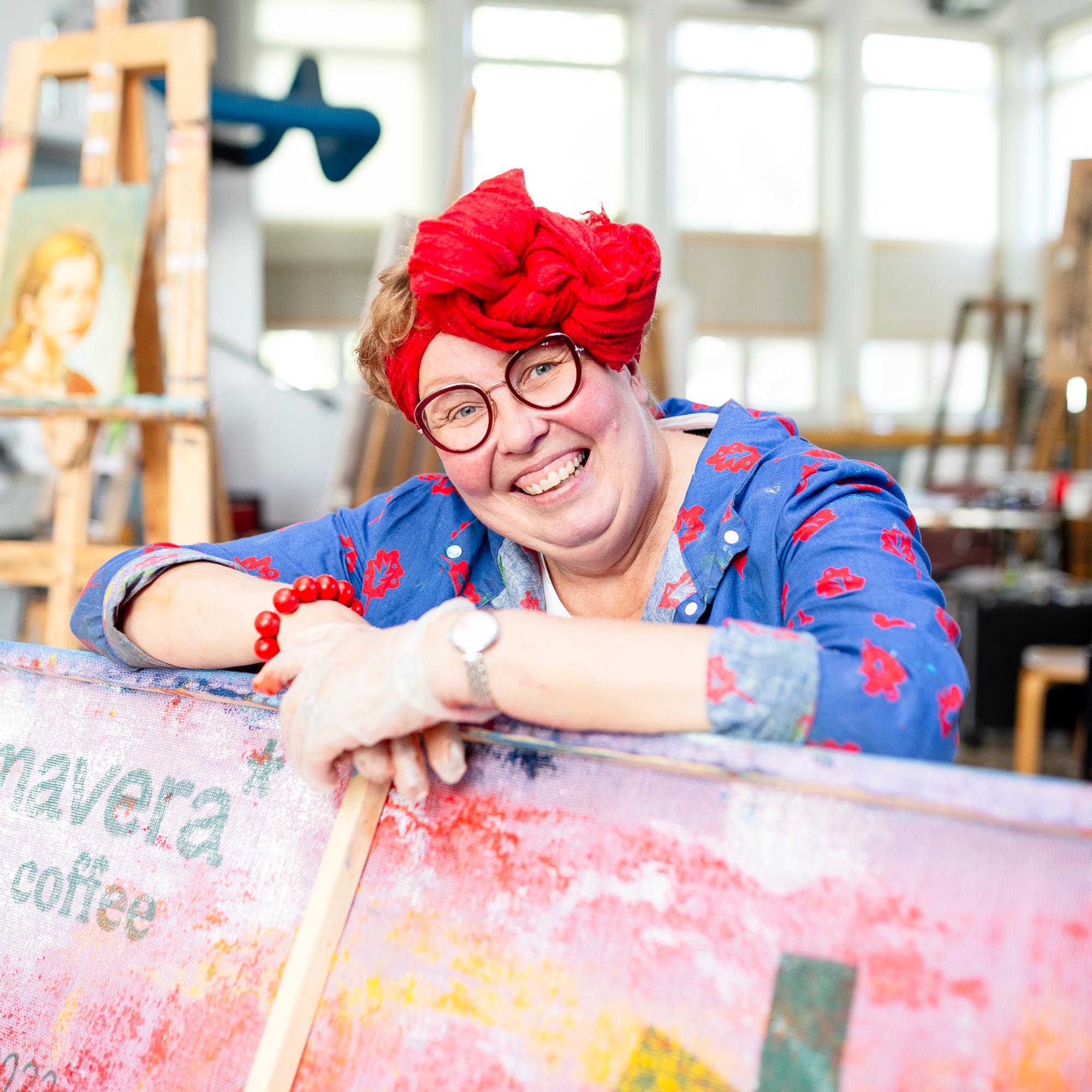 Maarit väsyi hoitotyöhön: ”Lähdin 55-vuotiaana opiskelemaan taidetta”