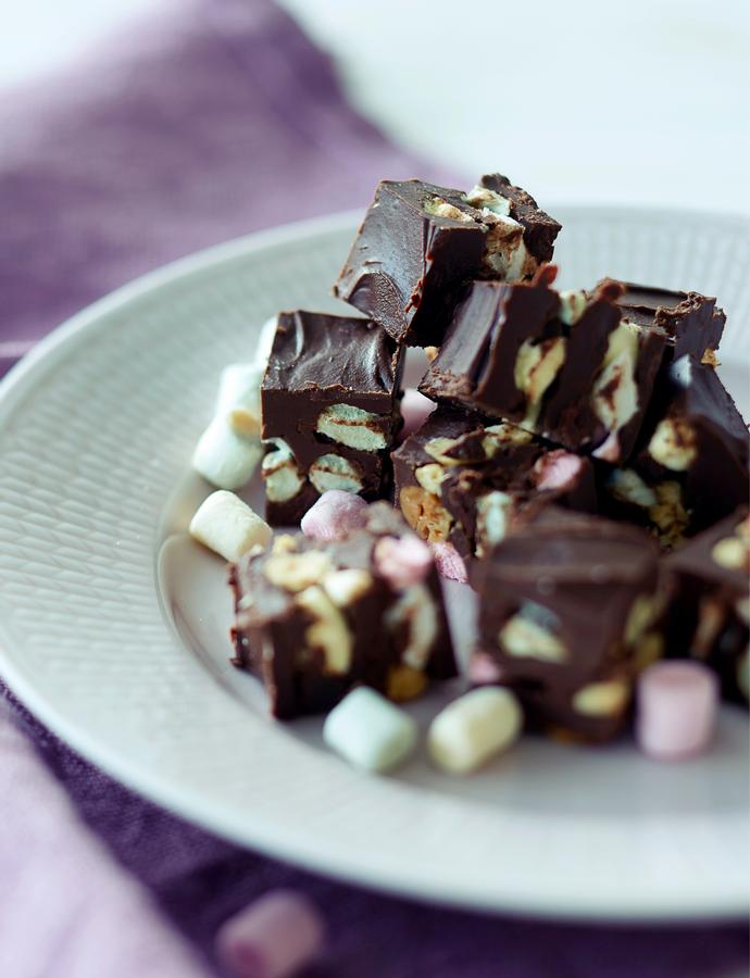 Rocky road – katso helppo ohje! | Maku