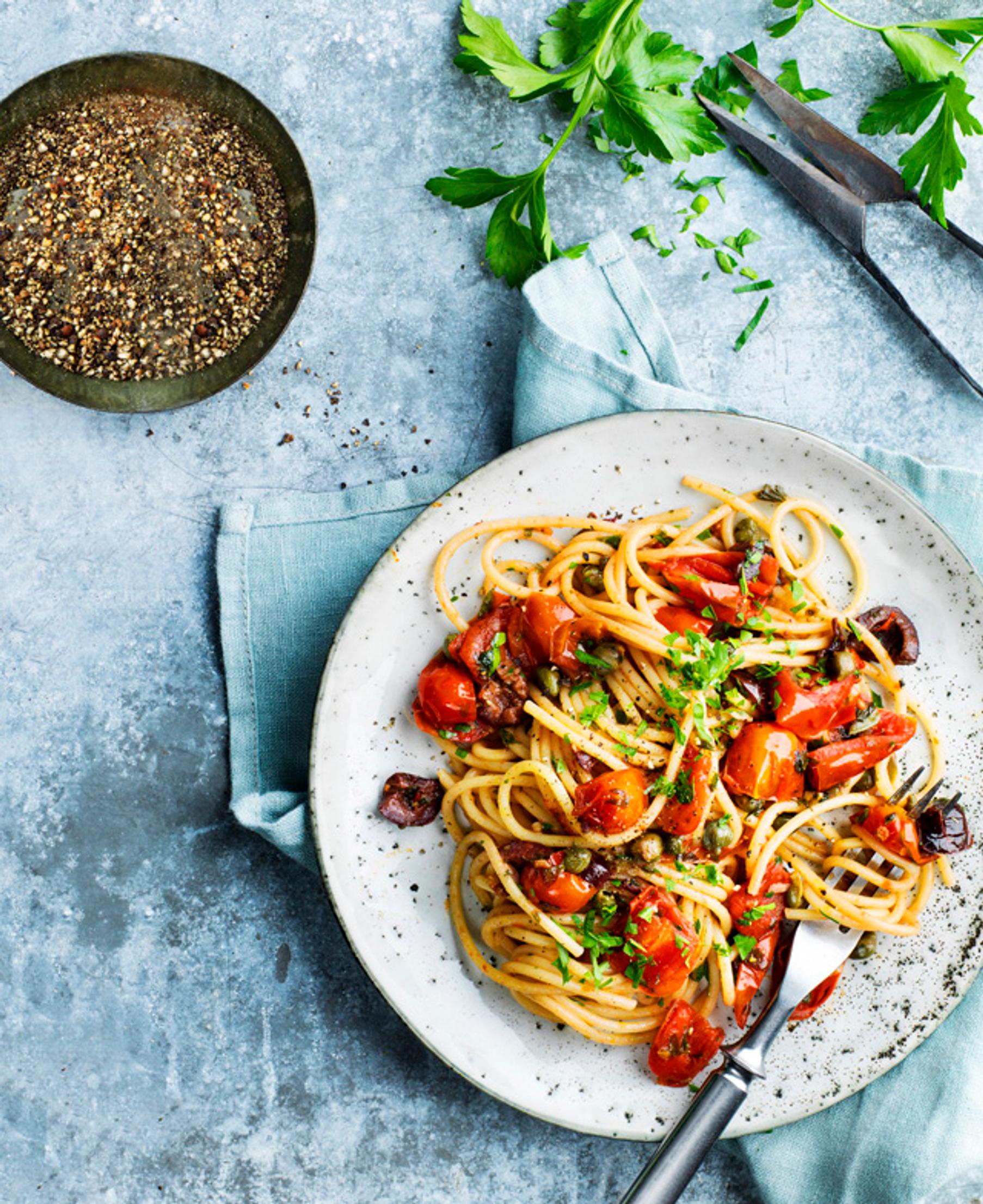 Pasta al pomodoro – se pikkuisen parempi tomaattipasta