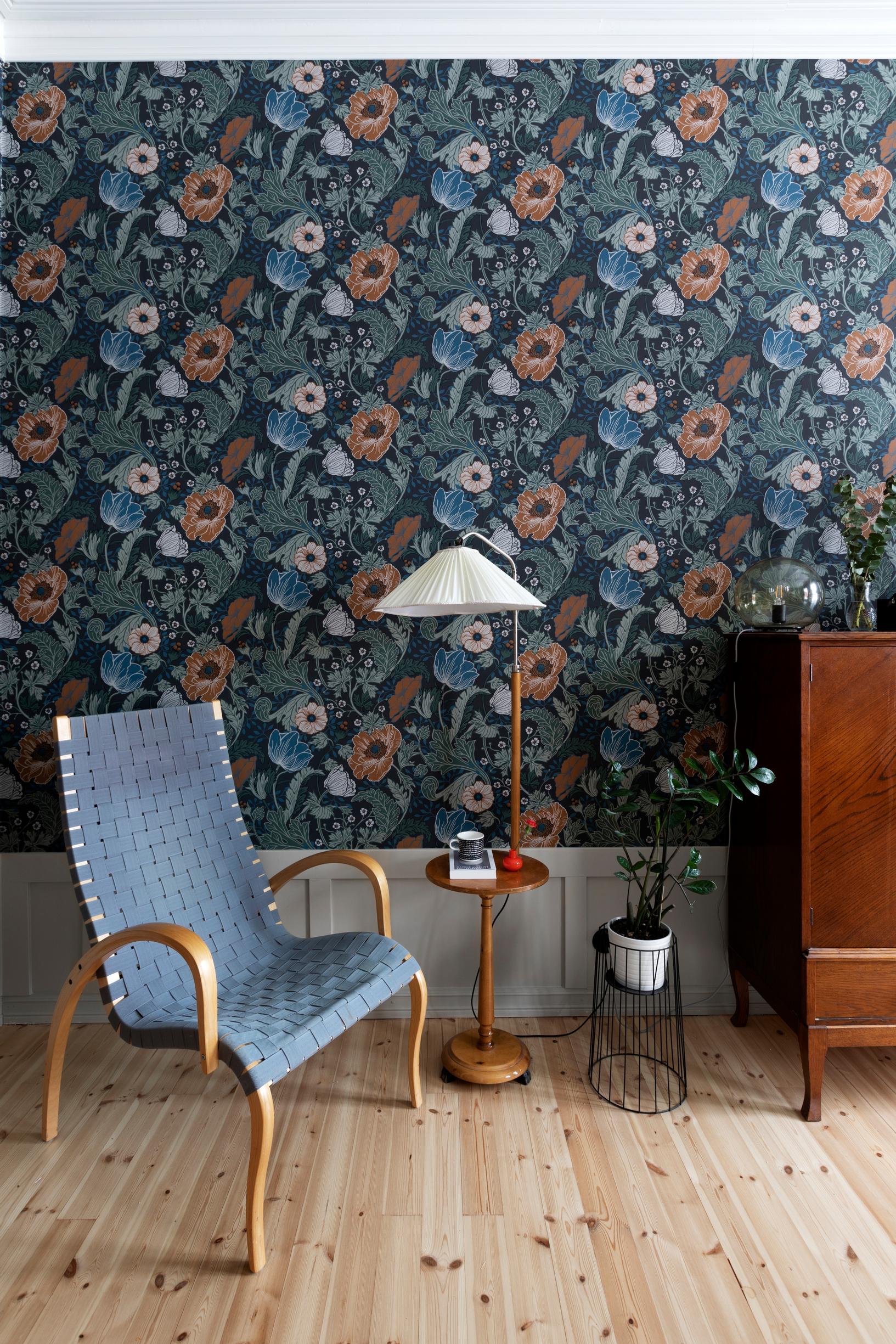 Askon Harlekiini-tuoli ja vintagelattiavalaisin kirpputorilta