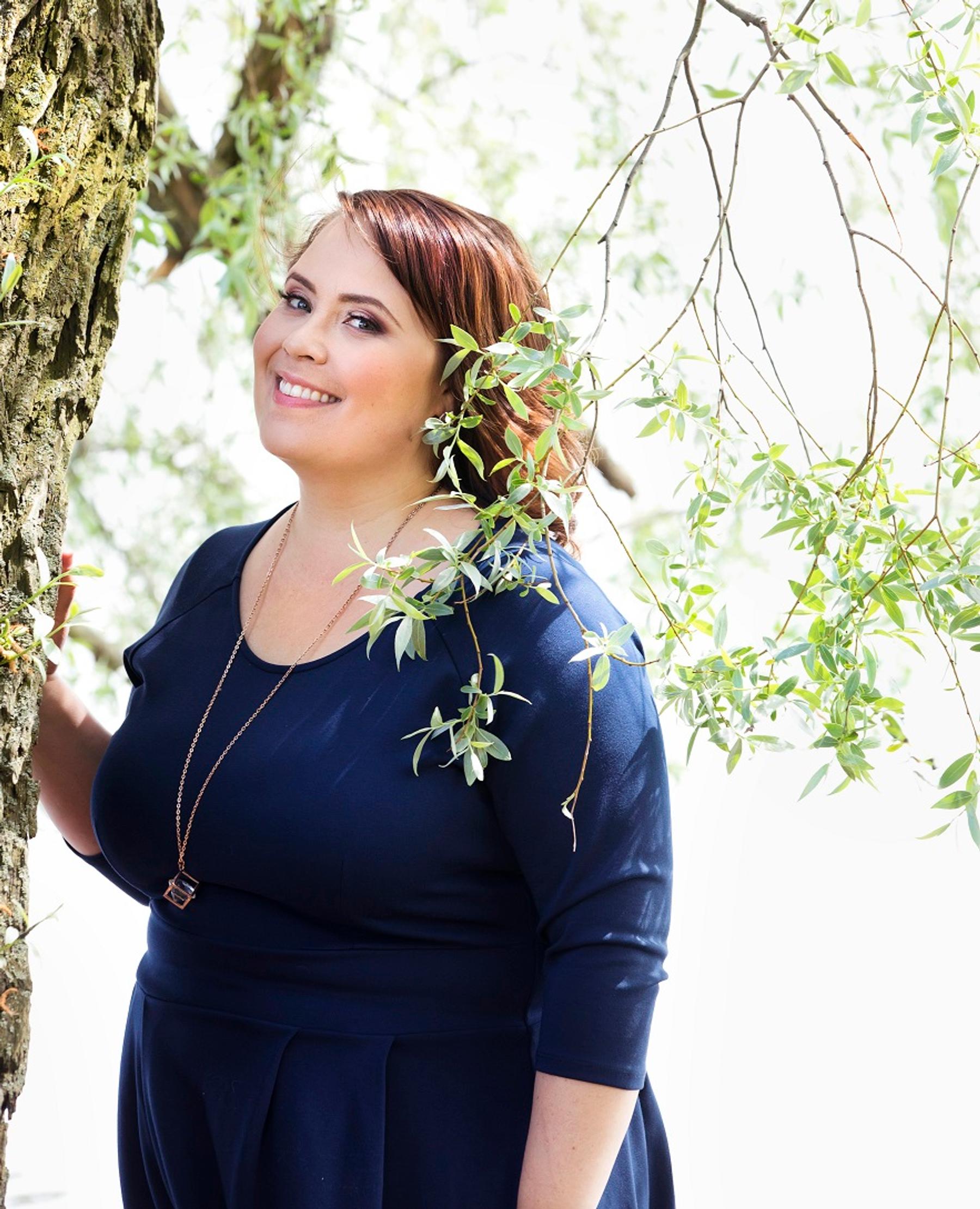 Kehopositiivisuudesta kirjan kirjoittanut radiojuontaja Hanna Kinnunen: "Ihmisen pitää oppia rakastamaan itseään, terveys ja hyvinvointi seuraavat sitä"