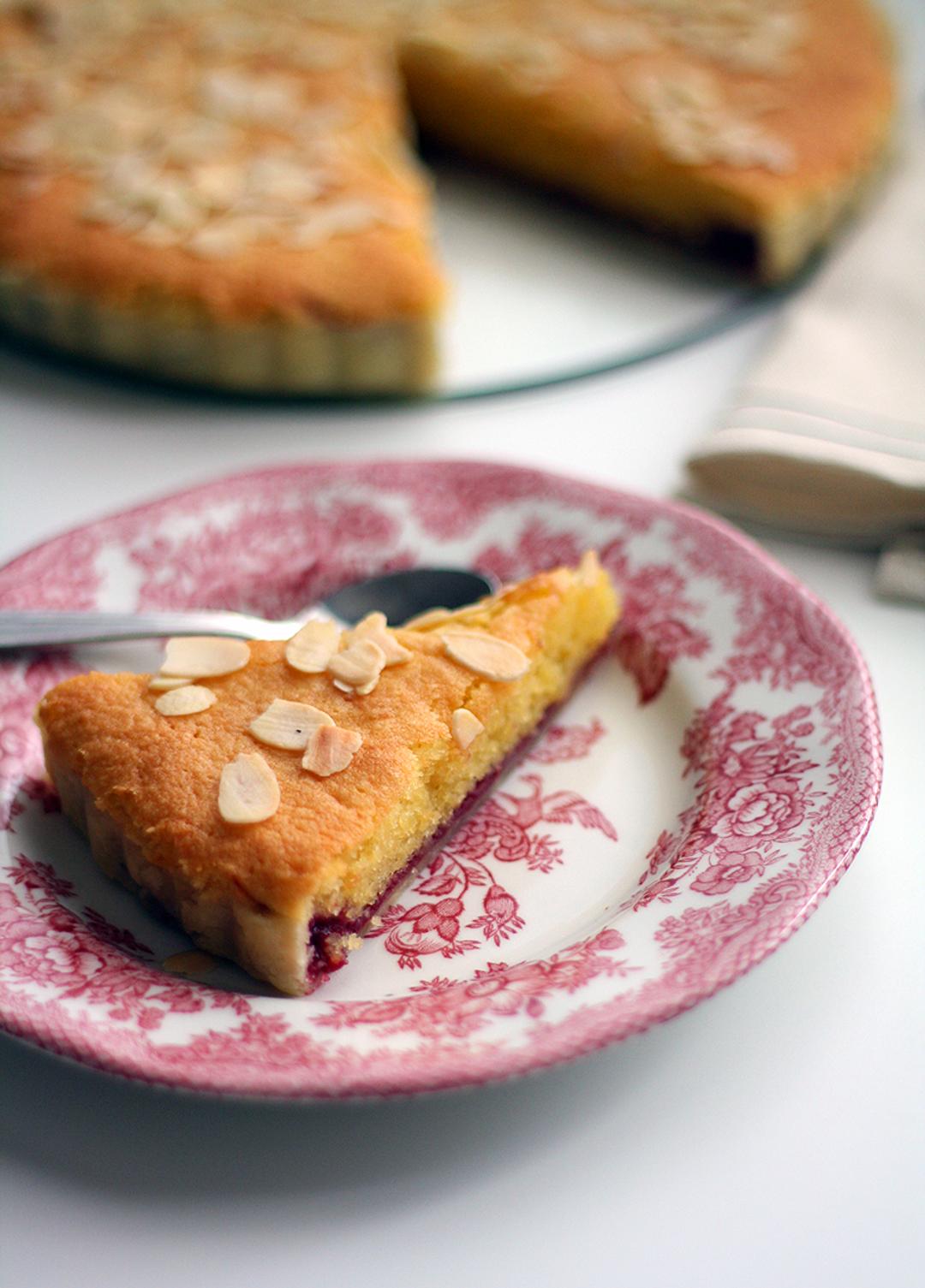 british-almond-jam-tart-bakewell-tart-recipe-tart-recipes