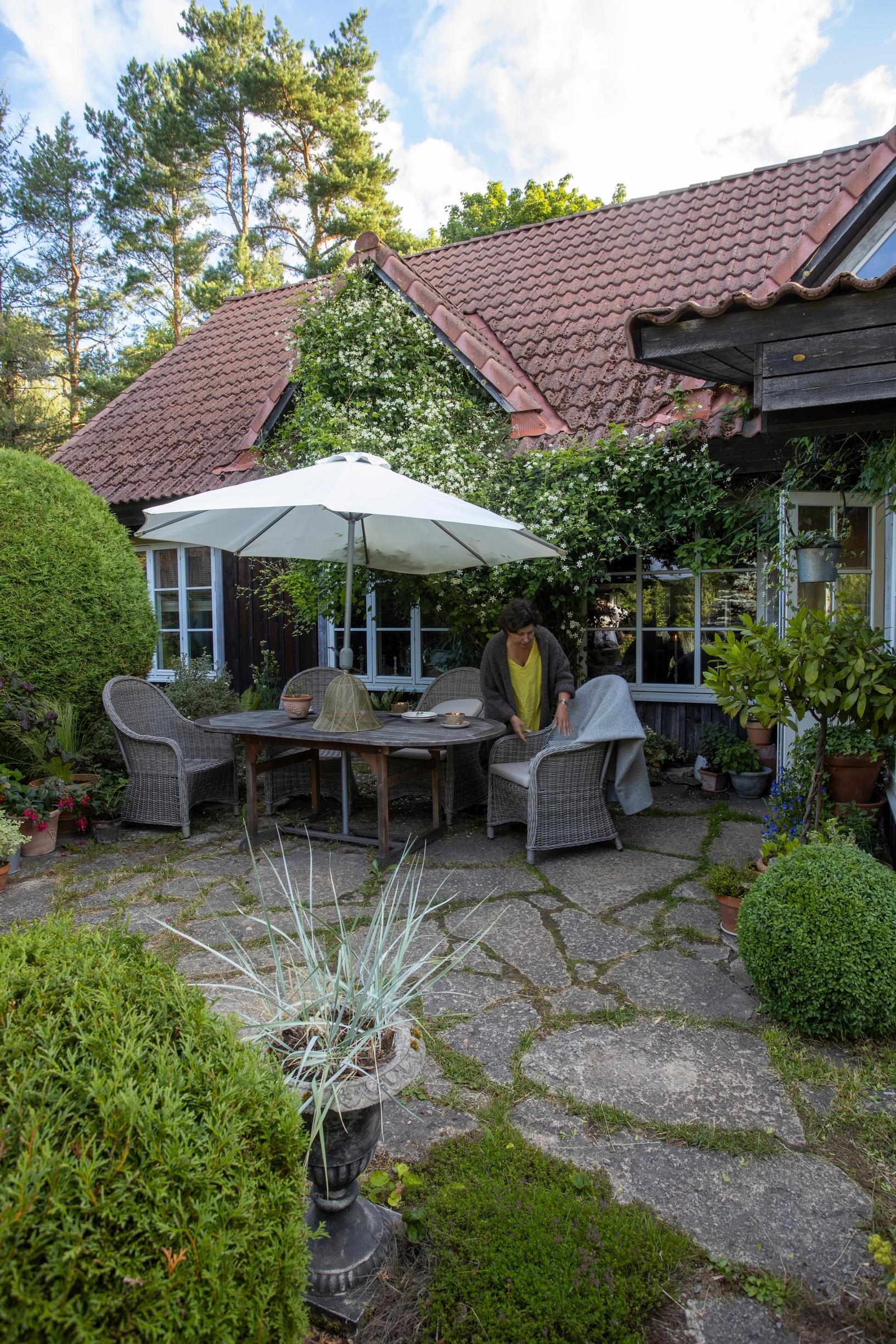 Patio on viihtyisä ja tyylikäs.