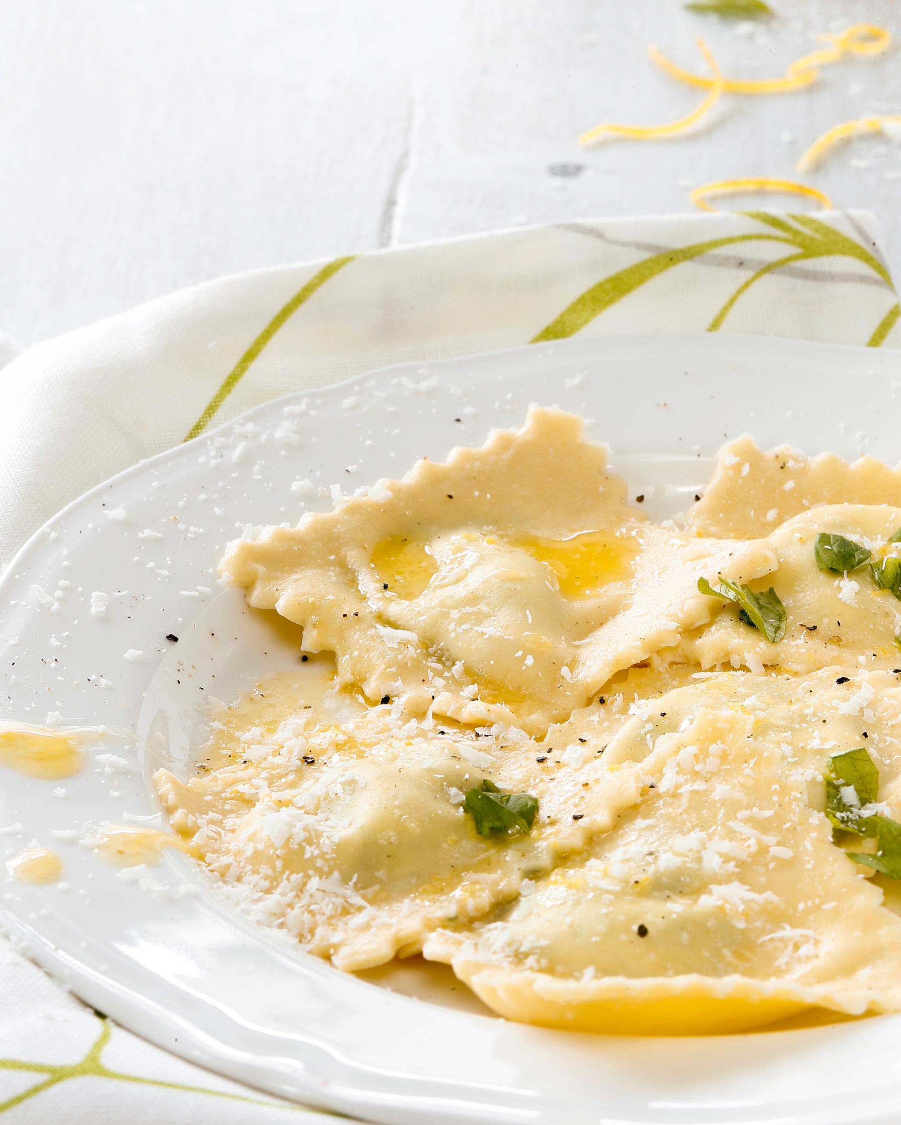Ricotta-pinaattiraviolit