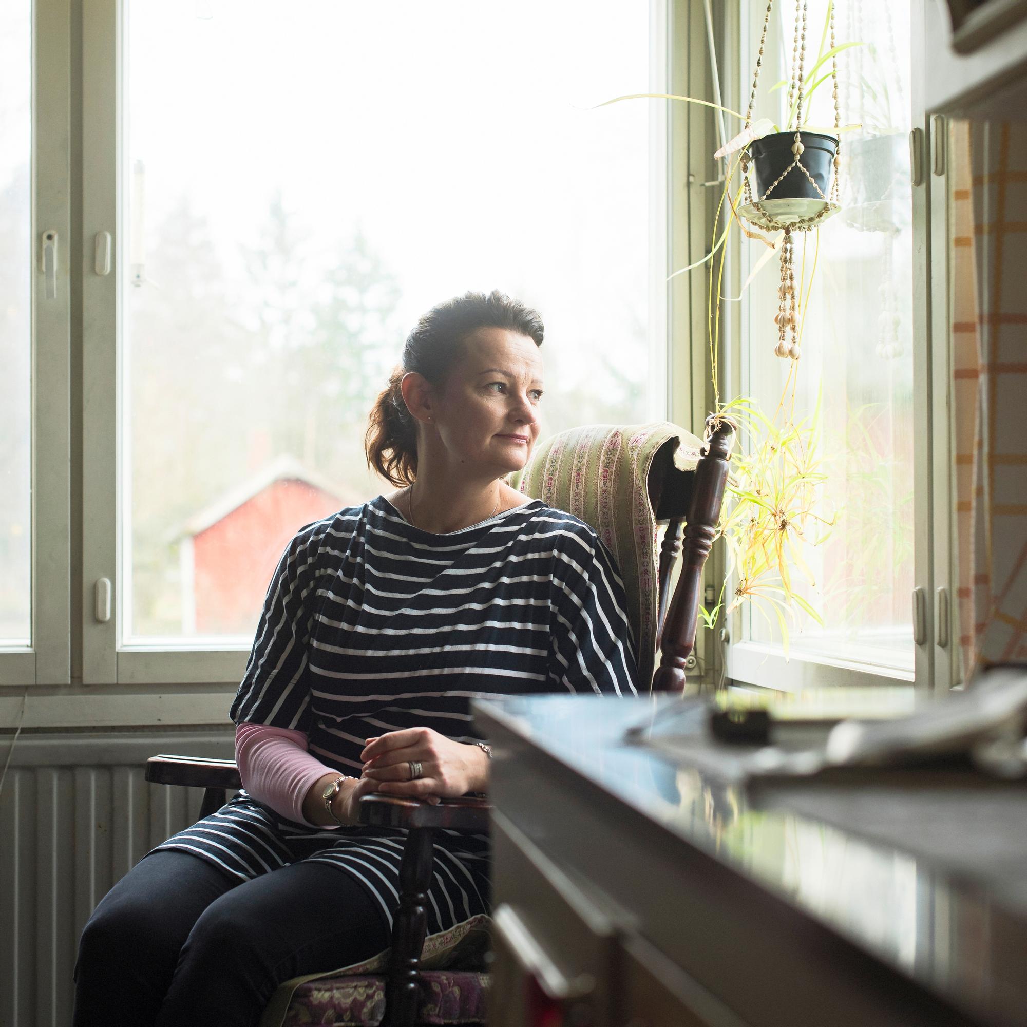 "Kuolinsiivous on myös sinua itseäsi varten" – ammattijärjestäjä Krista Kinnunen-Honga kannustaa tarttumaan kuolinsiivoukseen heti – ei vasta kuoleman kynnyksellä