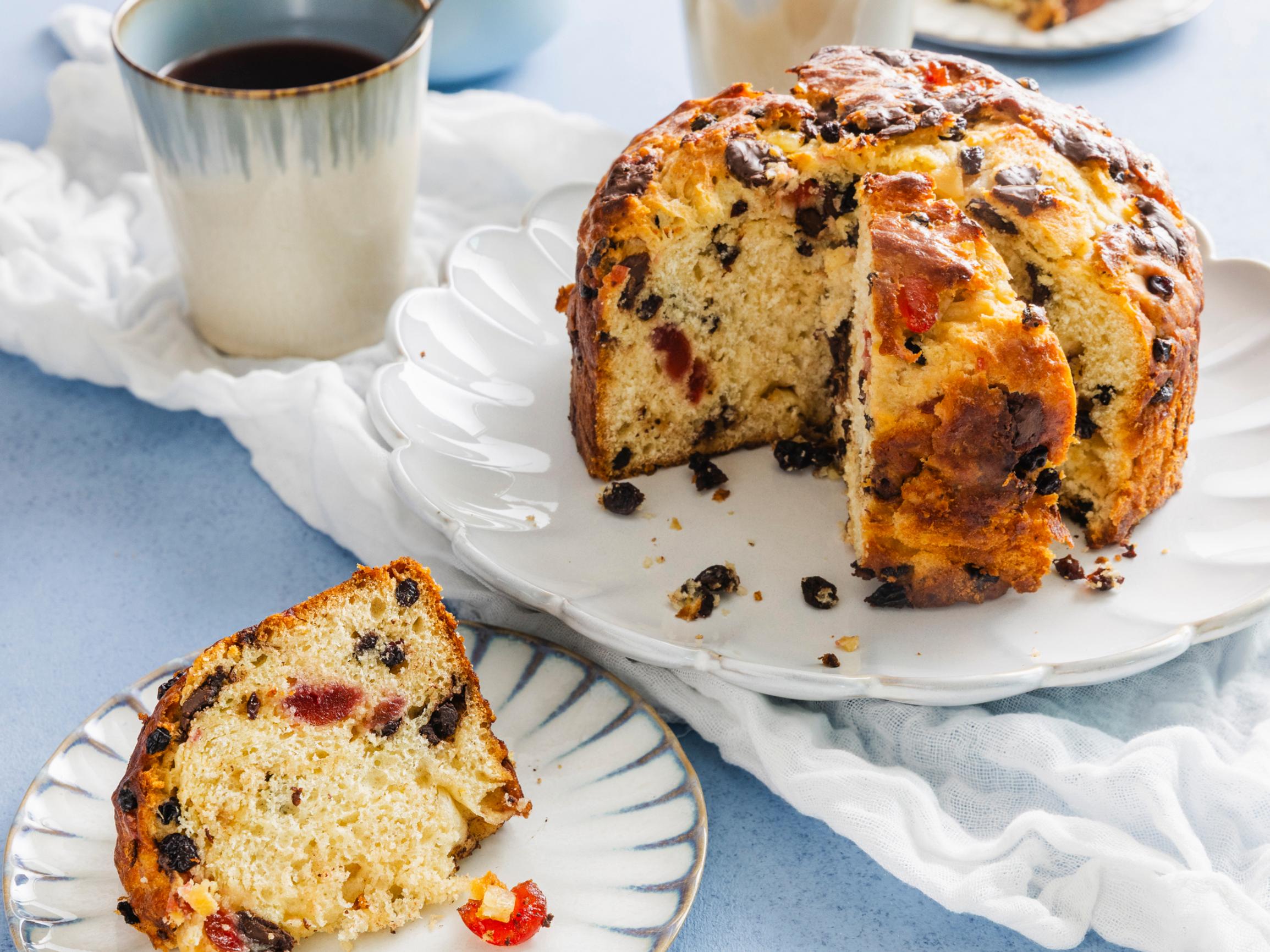 Panettone – kuohkea hedelmäleivonnainen kuuluu italialaiseen jouluun