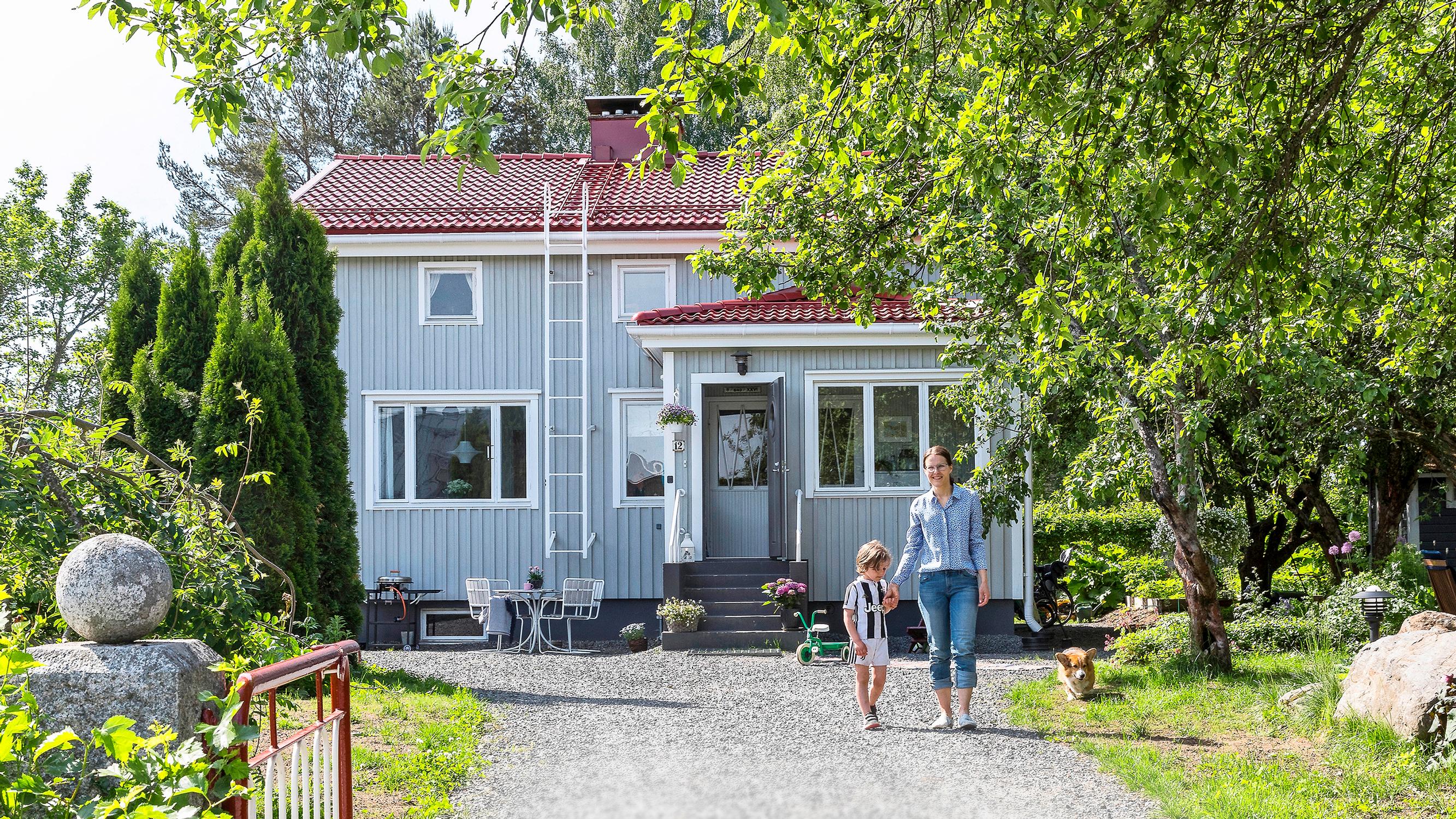 50-luvun henkeä ilman mummolafiilistä – ”Talo ohjailee makuani, eikä suostu ottamaan vastaan mitä tahansa”