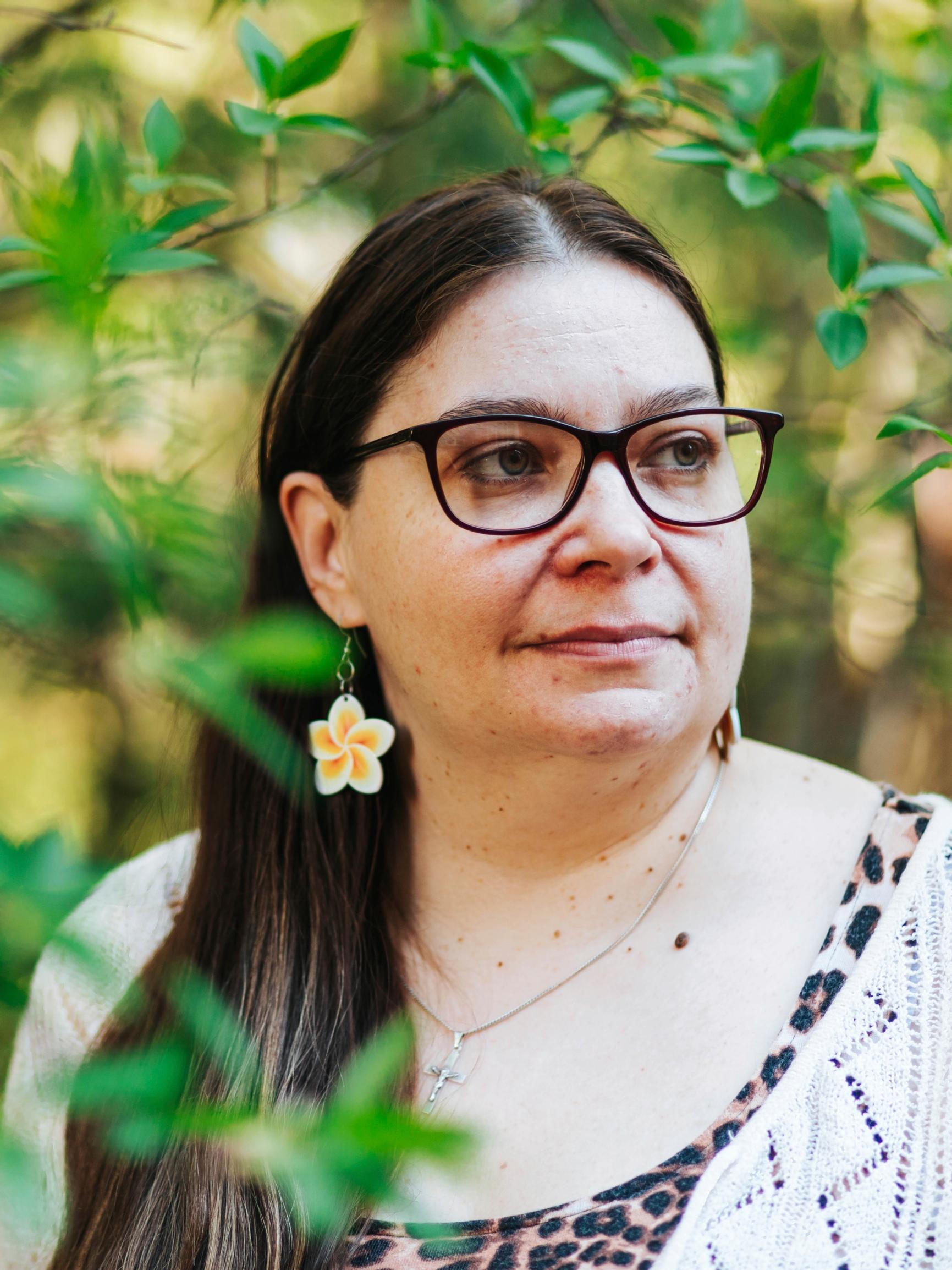 ”Eron jälkeen ymmärsin olevani läheisriippuvainen” – Hannele oppi, että läheisriippuvuus on tavallinen selviytymiskeino
