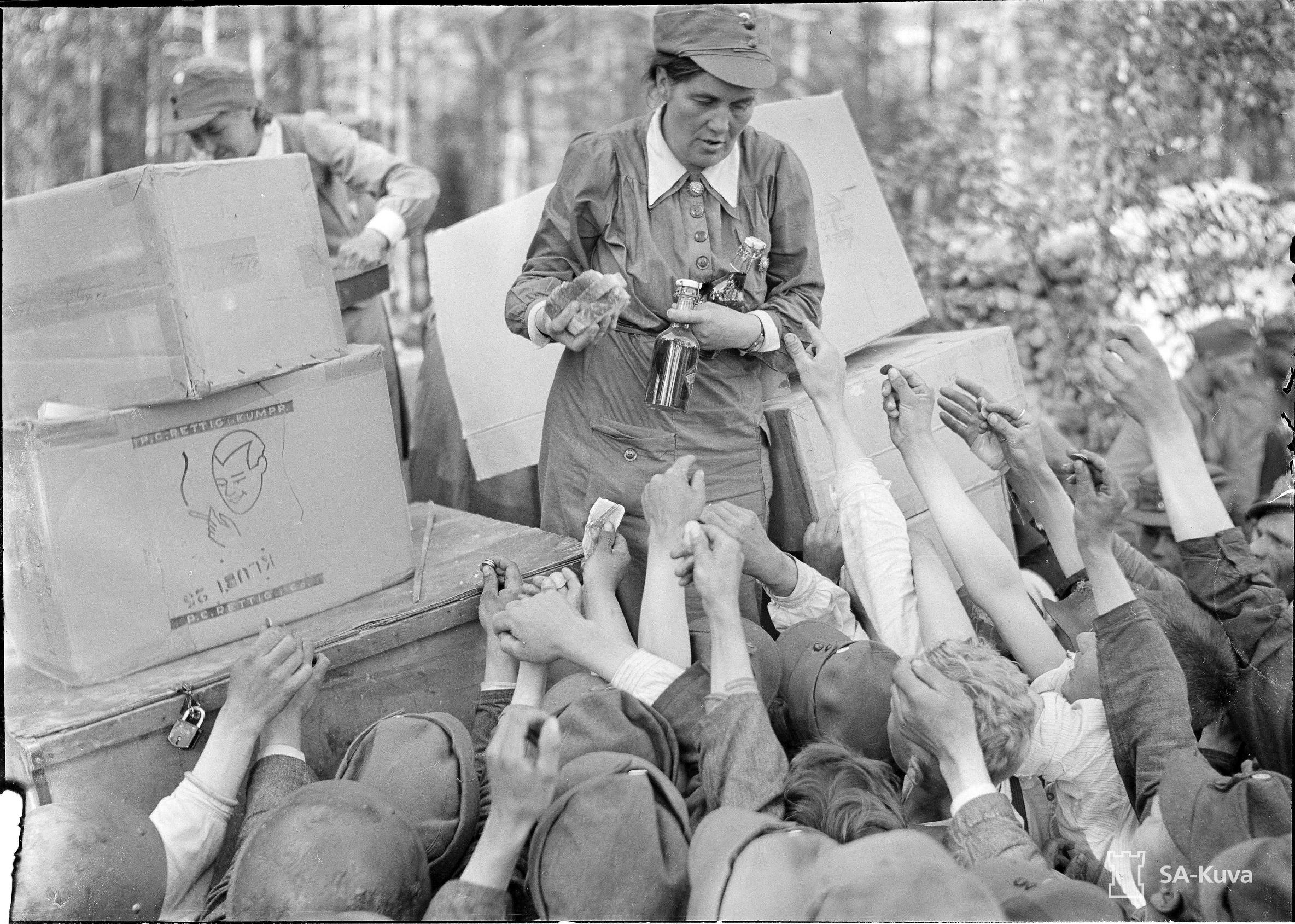 Liikkuva sotilaskoti heinäkuussa 1941, kuva: SA-kuva