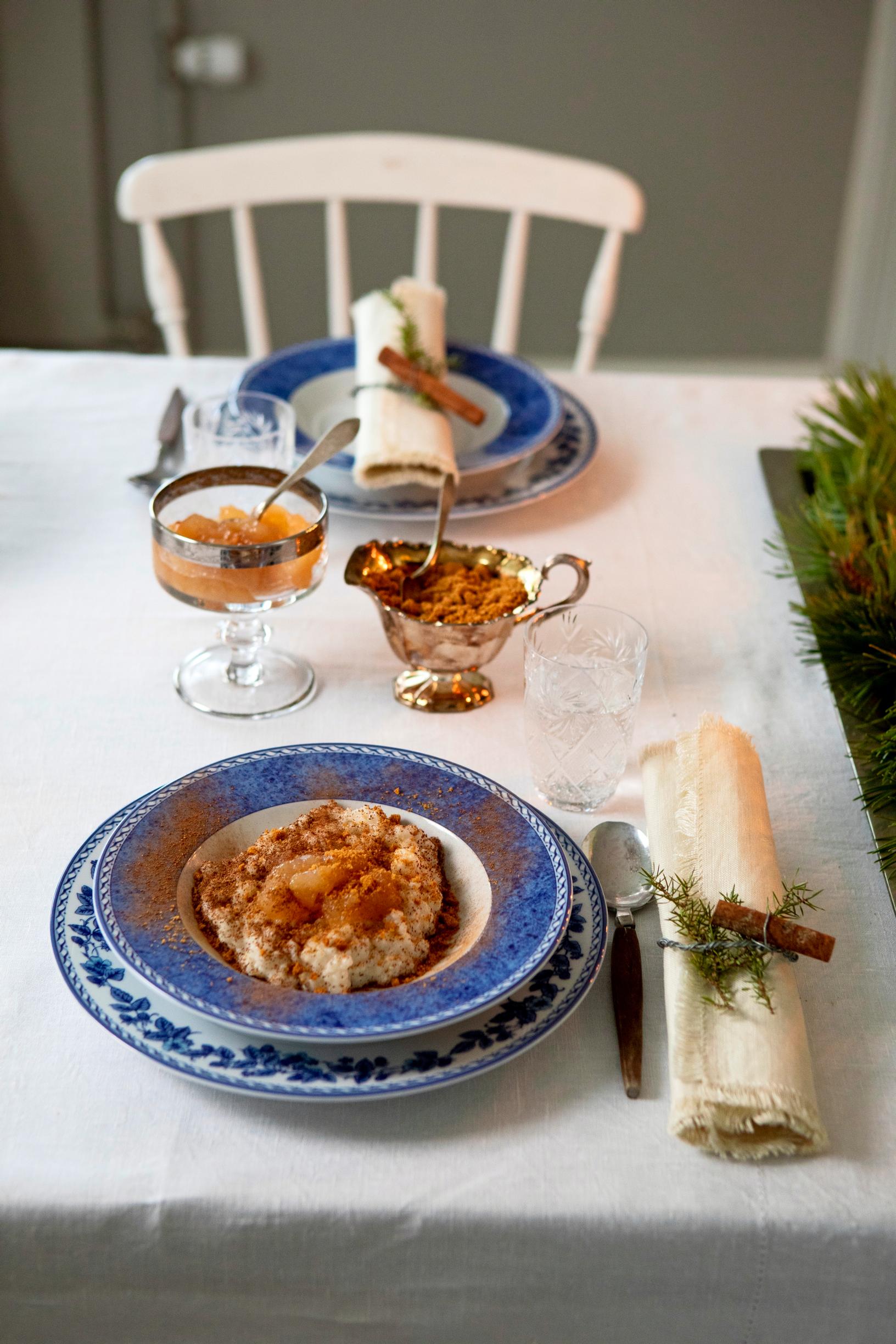 Riisipuuro on katettu jouluaaton lounaaksi