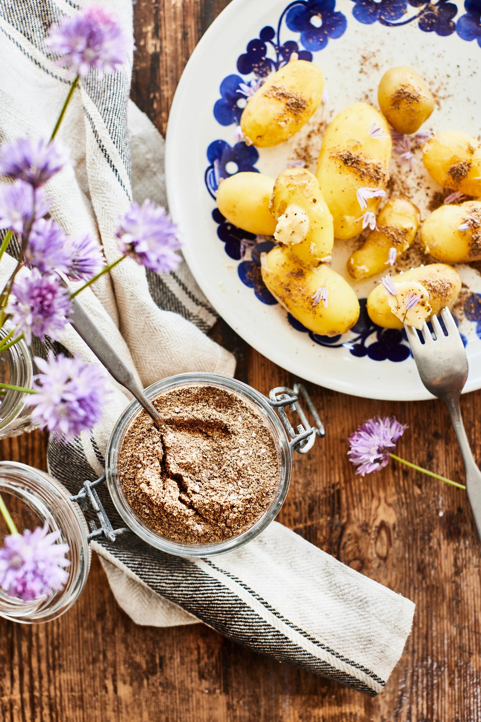 Paahtosuola – onko tämä yksinkertaisen nerokas perinneherkku sinulle tuttu? ”Uusien pottujen kanssa taivaallista”