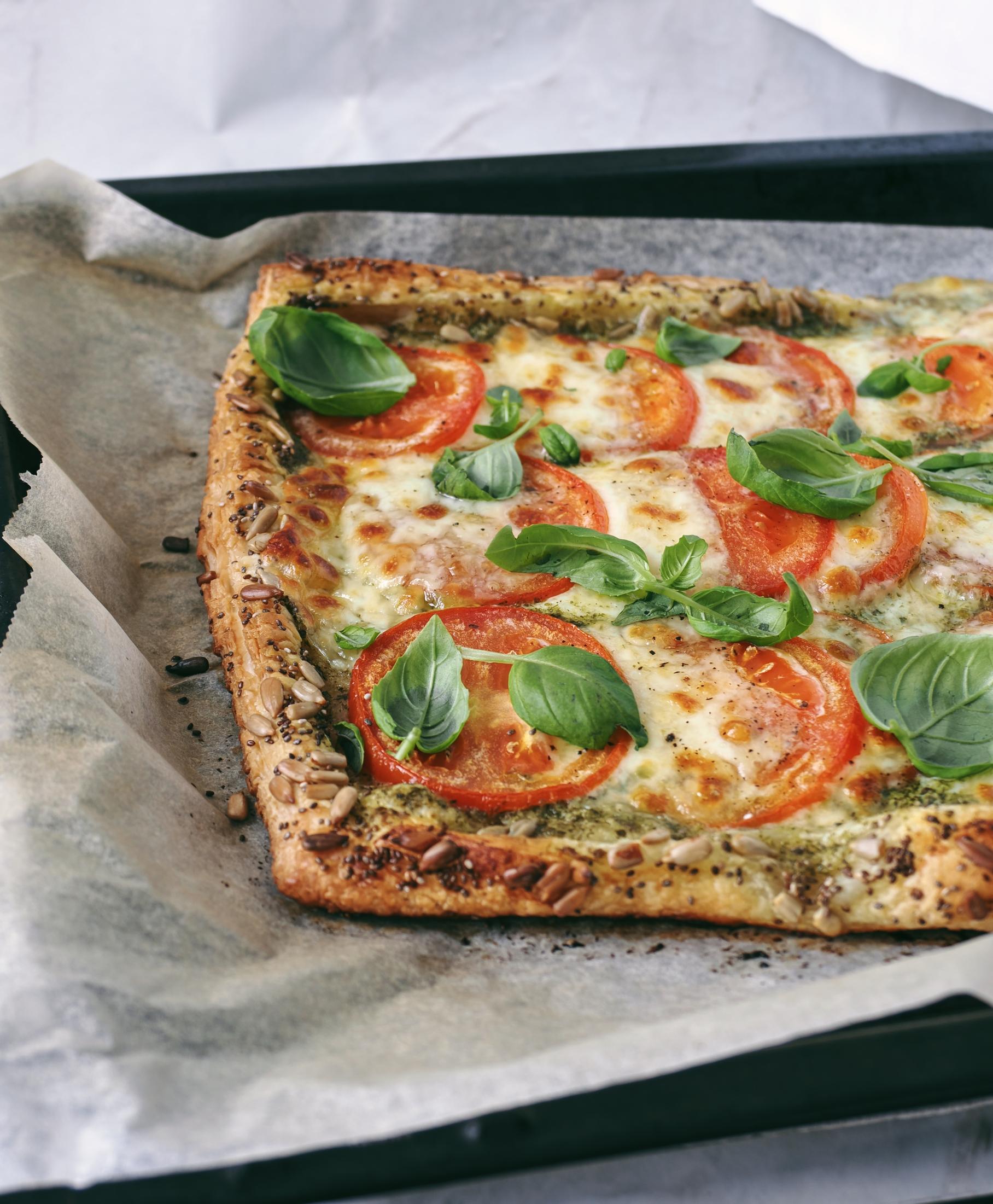 caprese-piirakka