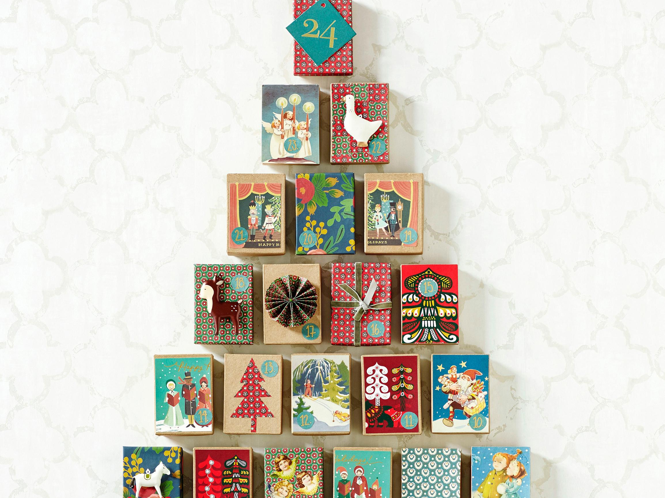 Joulukalenteri pienistä paketeista – monivuotinen kalenteri ilahduttaa vuodesta toiseen
