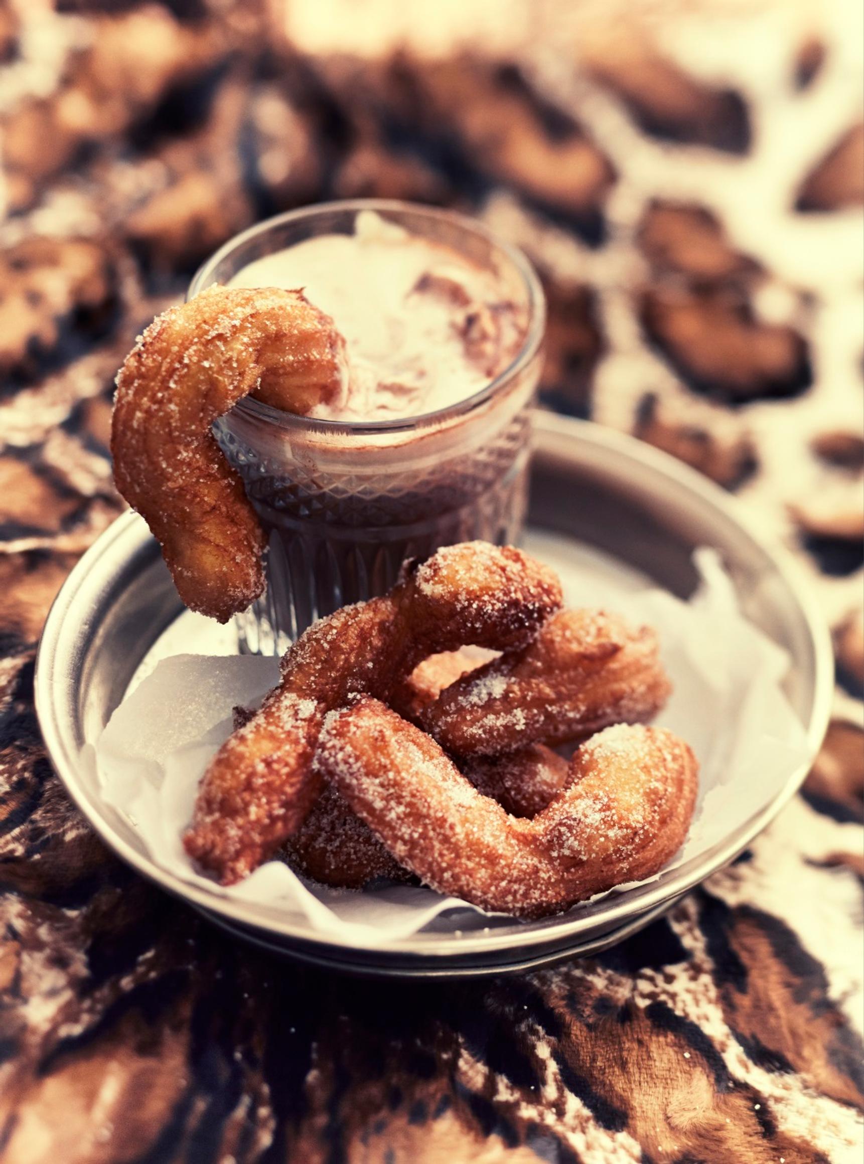 Appelsiini-kardemummachurrot