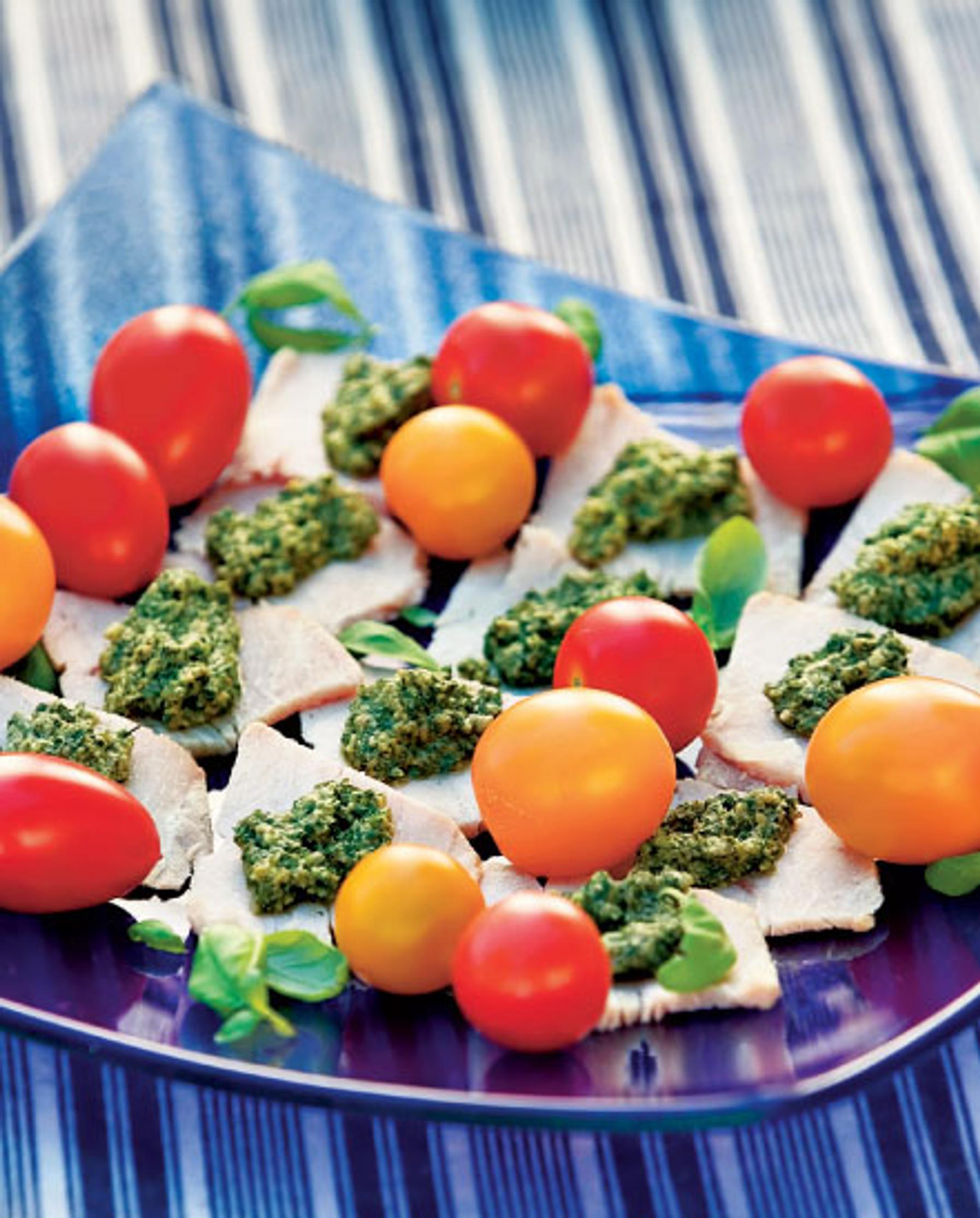 Savukalkkuna ja saksanpähkinäpesto